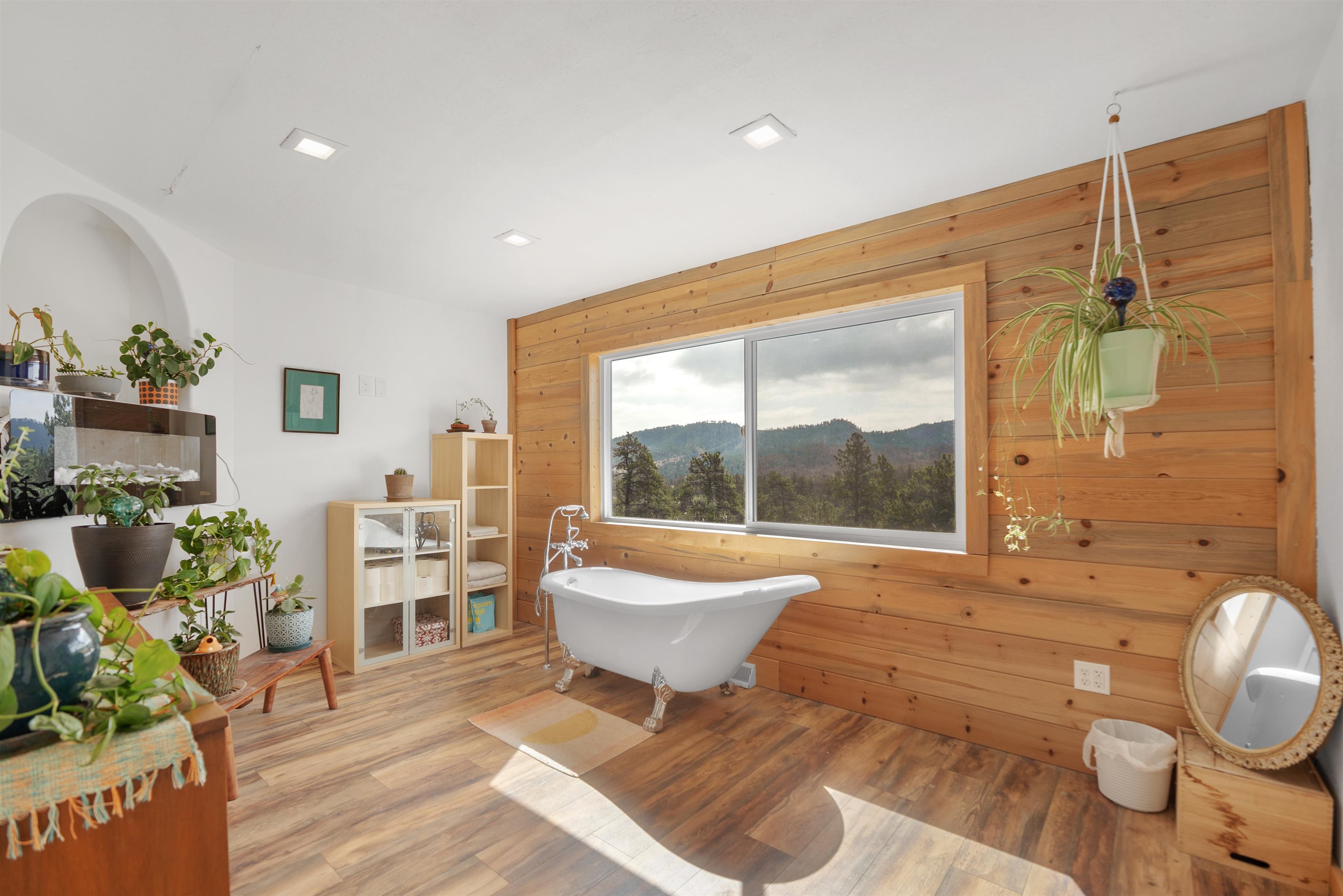 27546 Cascade Road
