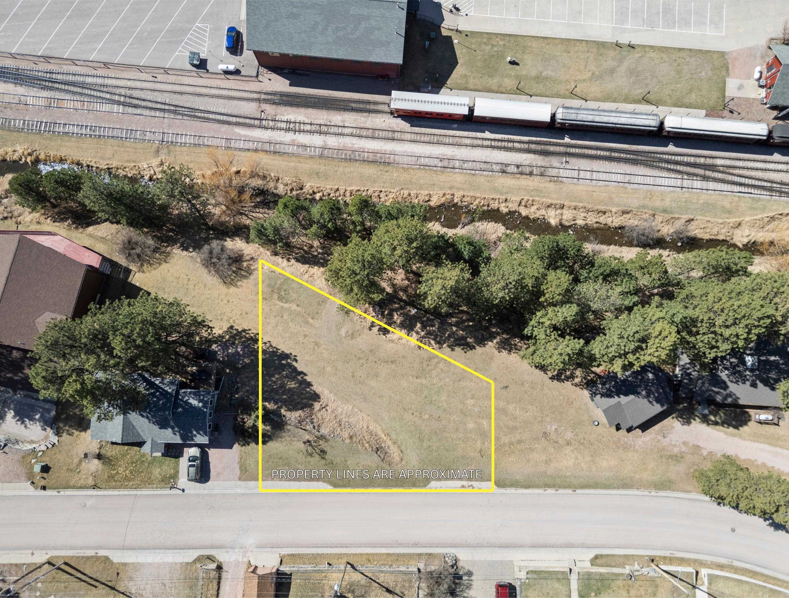 TBD Pine Mountain Avenue