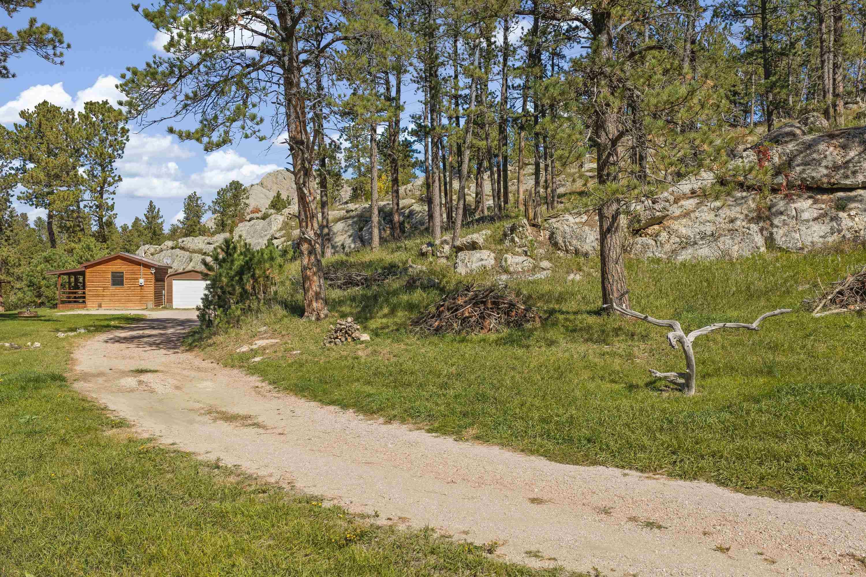 25006 Highway 16/385