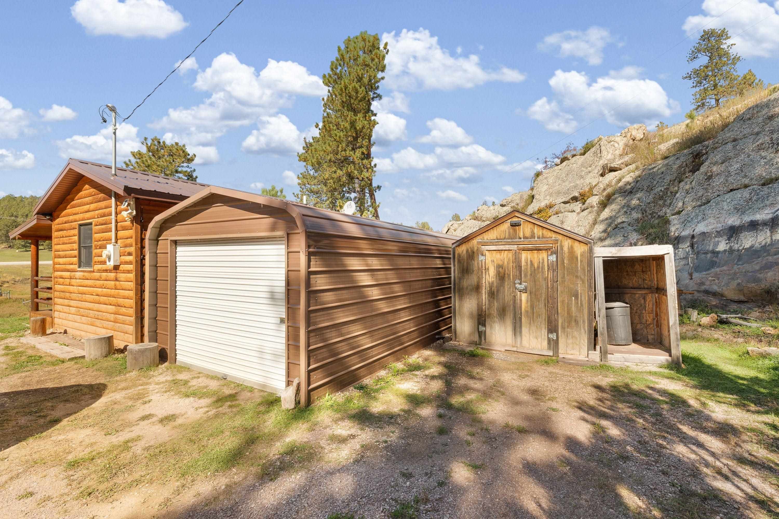 25006 Highway 16/385