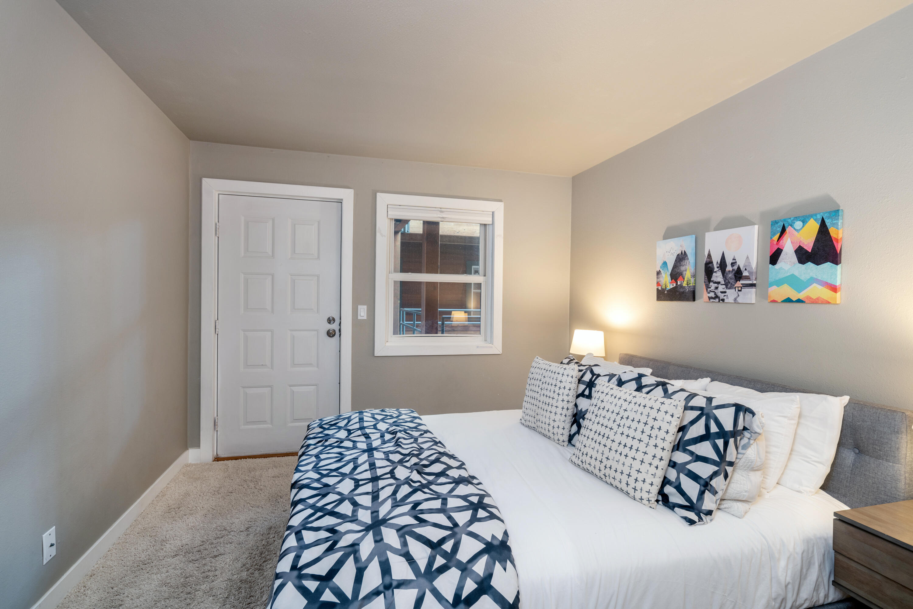 210 S Pine St Street