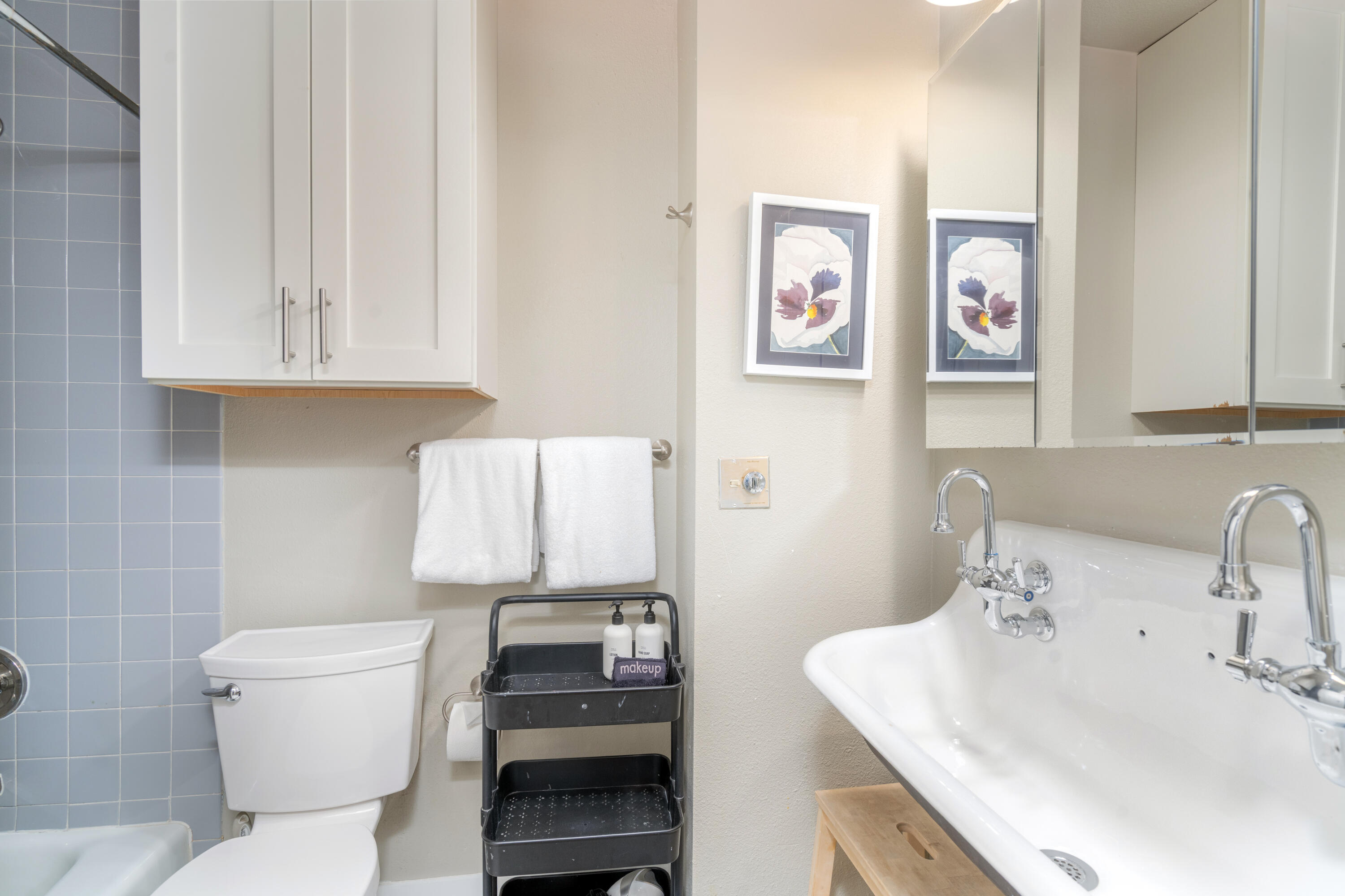 210 S Pine St Street