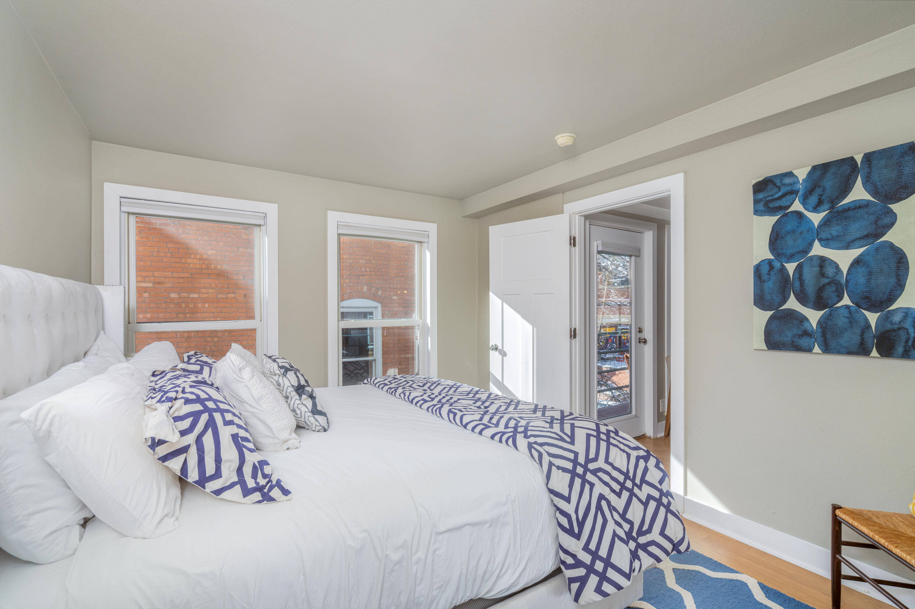 210 S Pine St Street