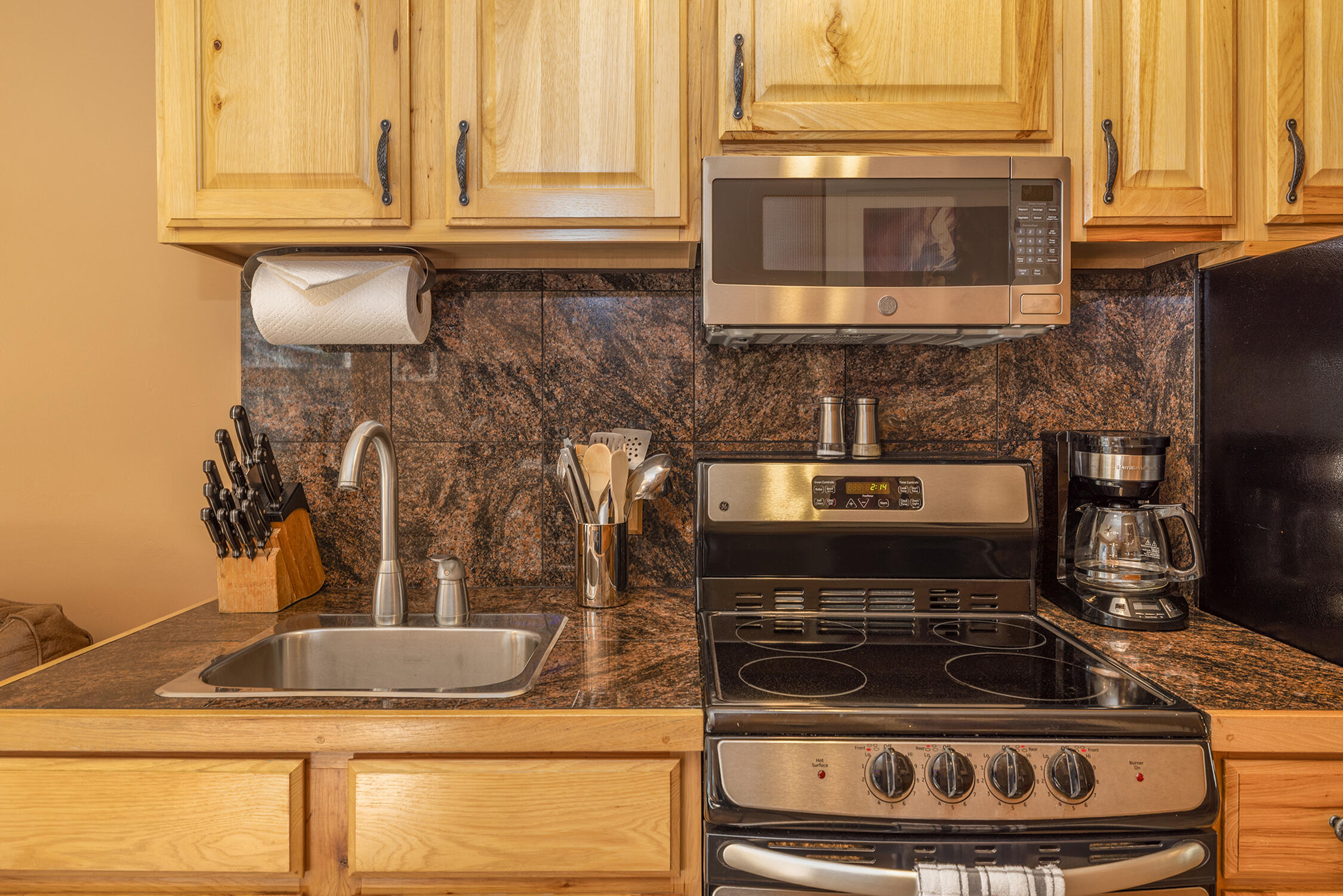 651 W Pacific Ave Avenue