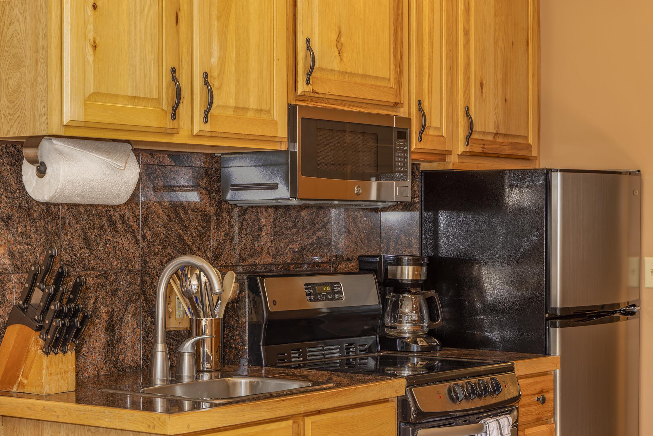 651 W Pacific Ave Avenue