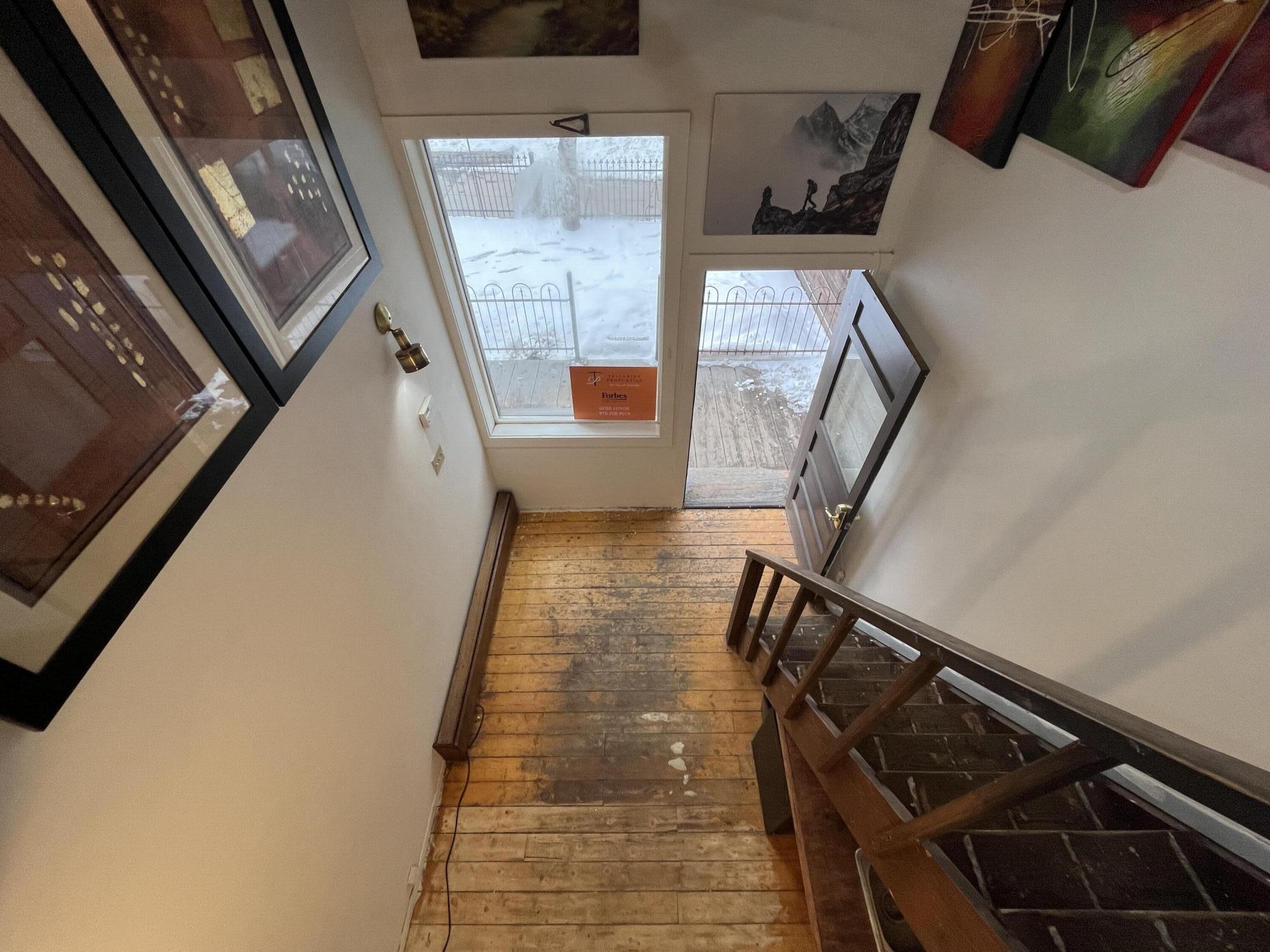 138 E Colorado Avenue