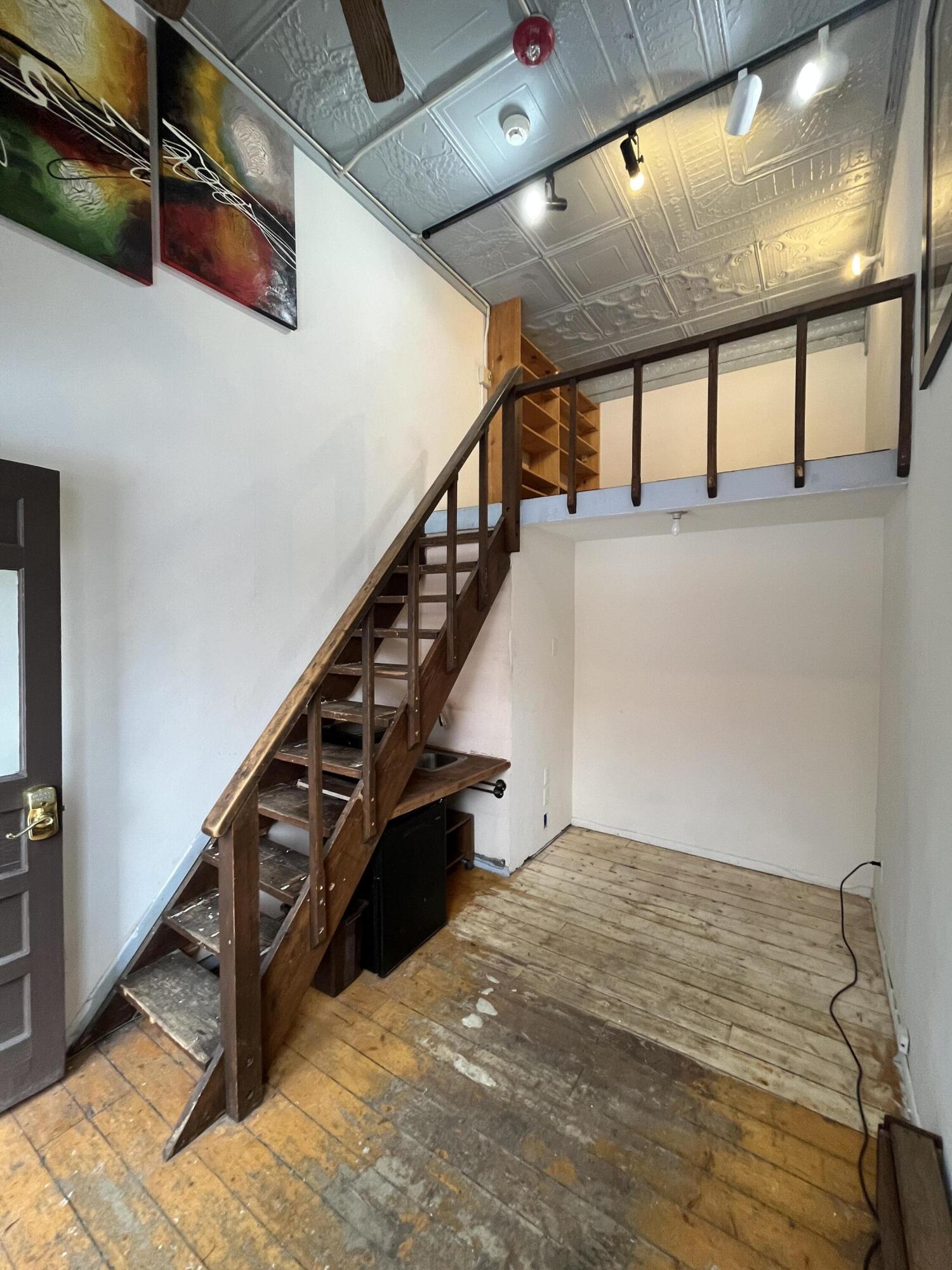 138 E Colorado Avenue