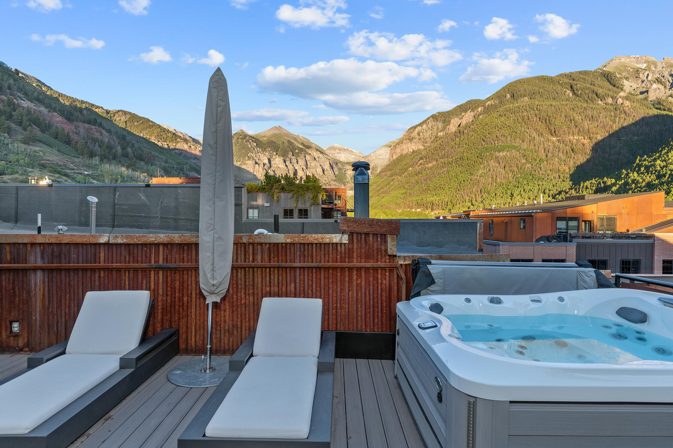 204 W Colorado Avenue Unit: 1