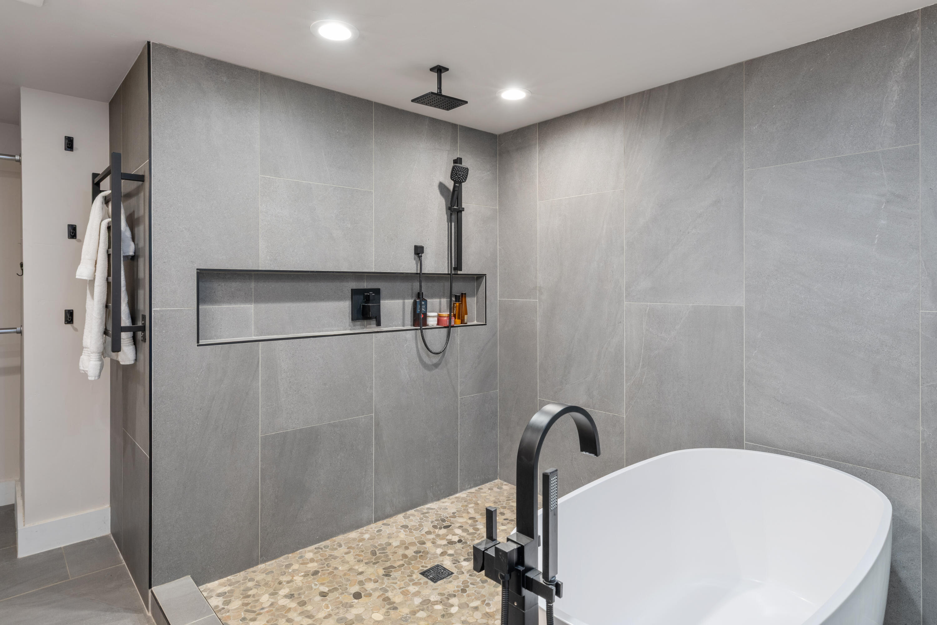 204 W Colorado Avenue Unit: 1
