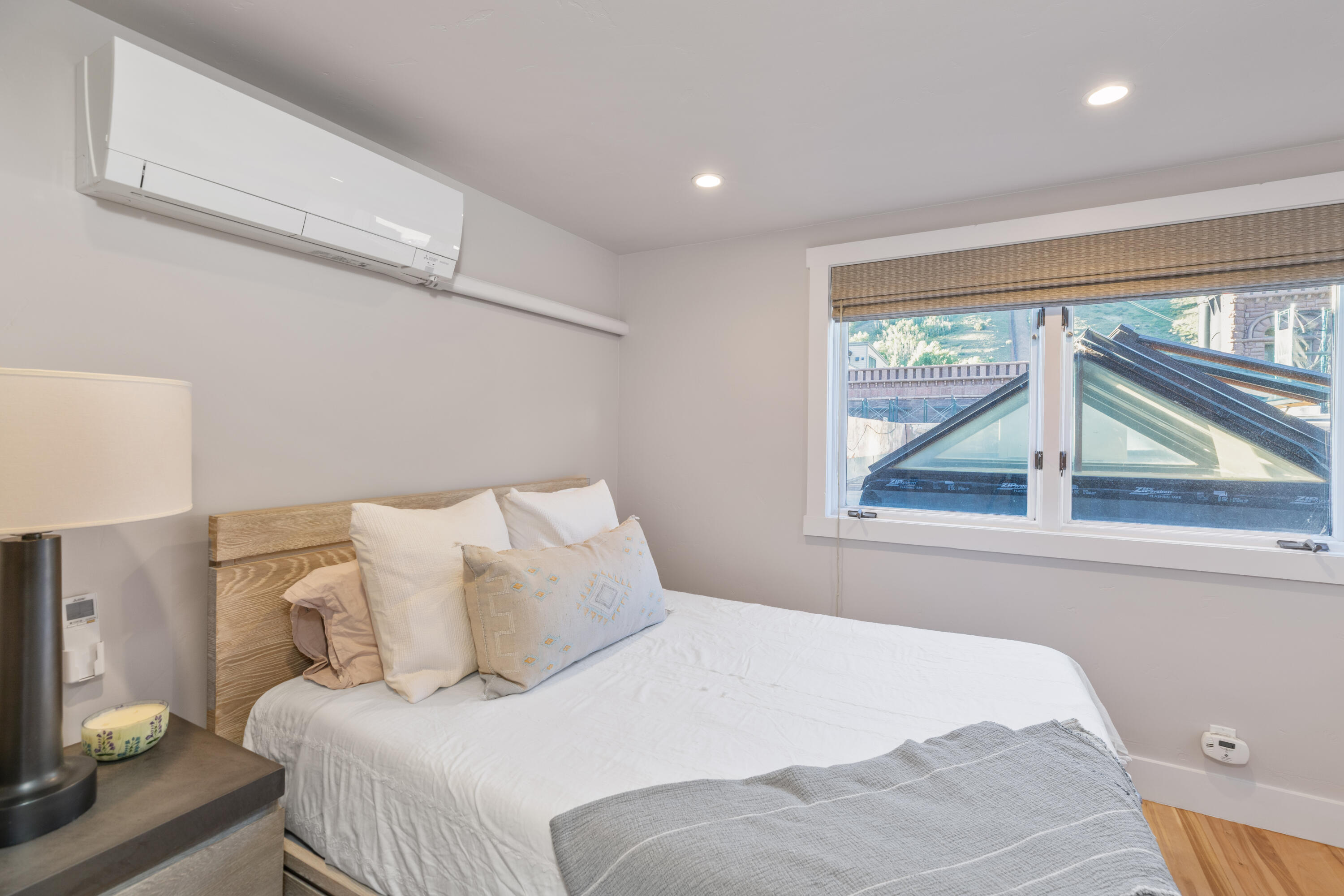 204 W Colorado Avenue Unit: 1