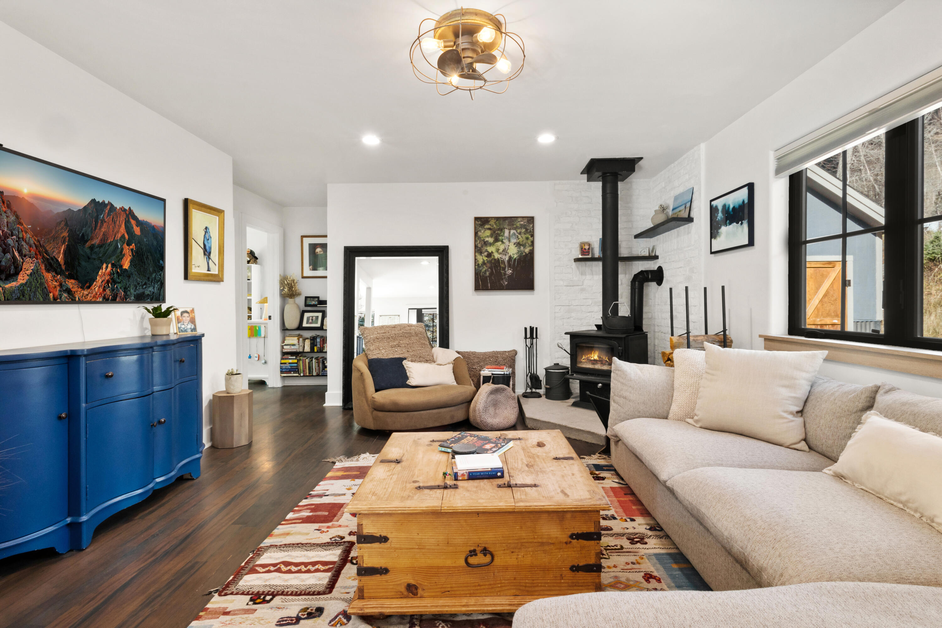 8 E Soda Street