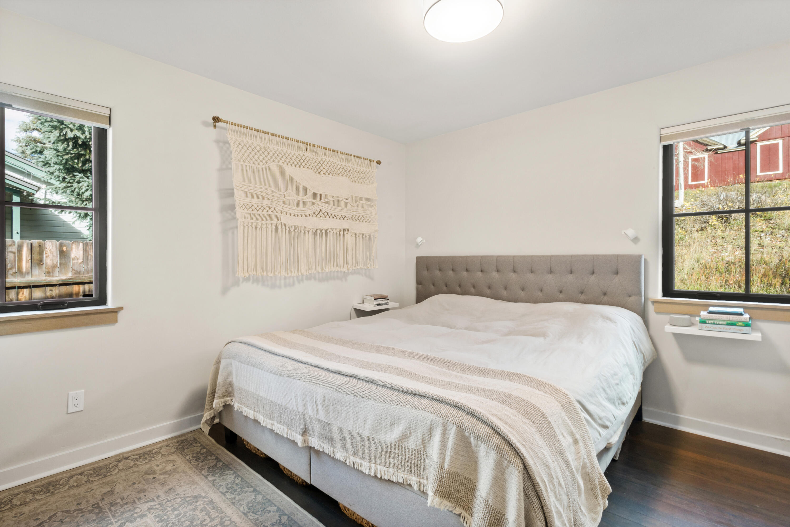 8 E Soda Street