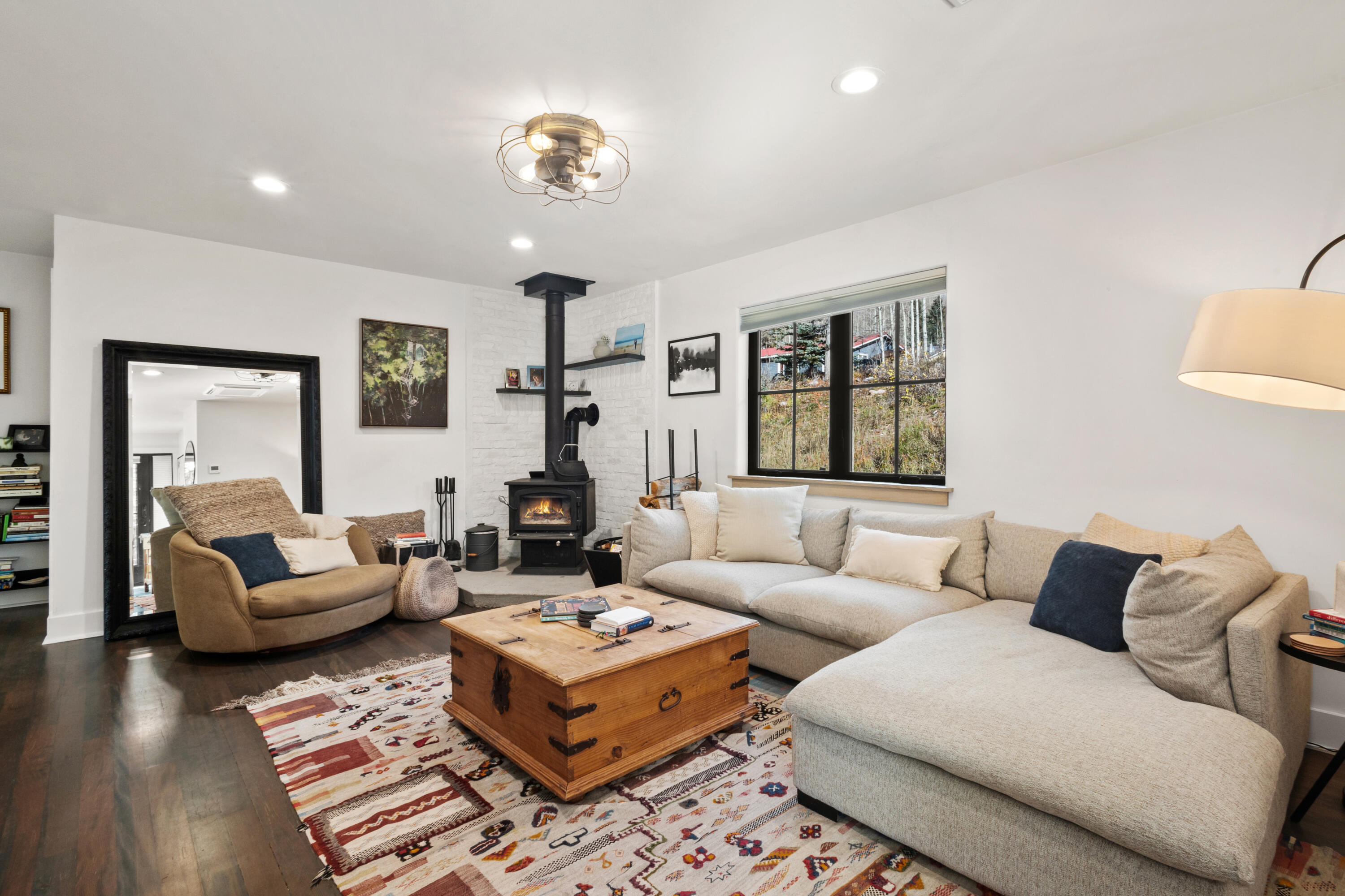 8 E Soda Street