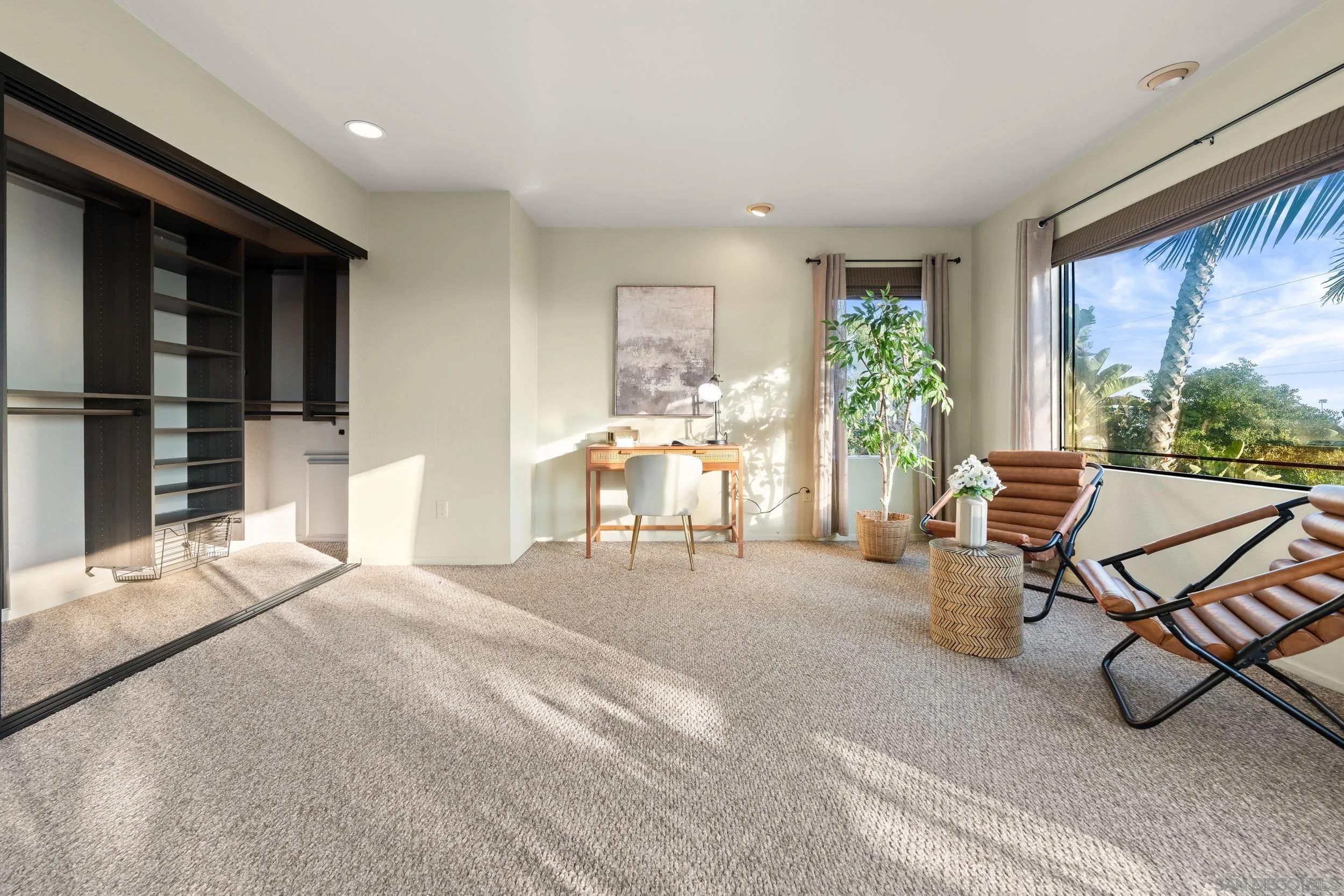 3306 Donna Dr