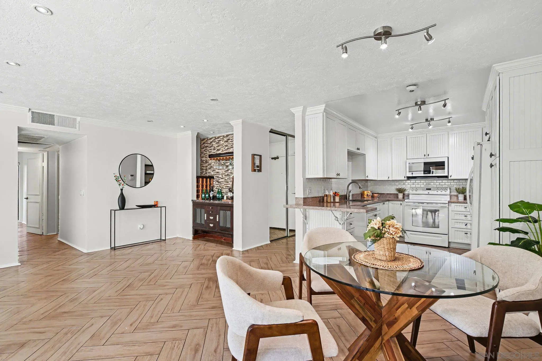 6757 Friars Rd Unit 21