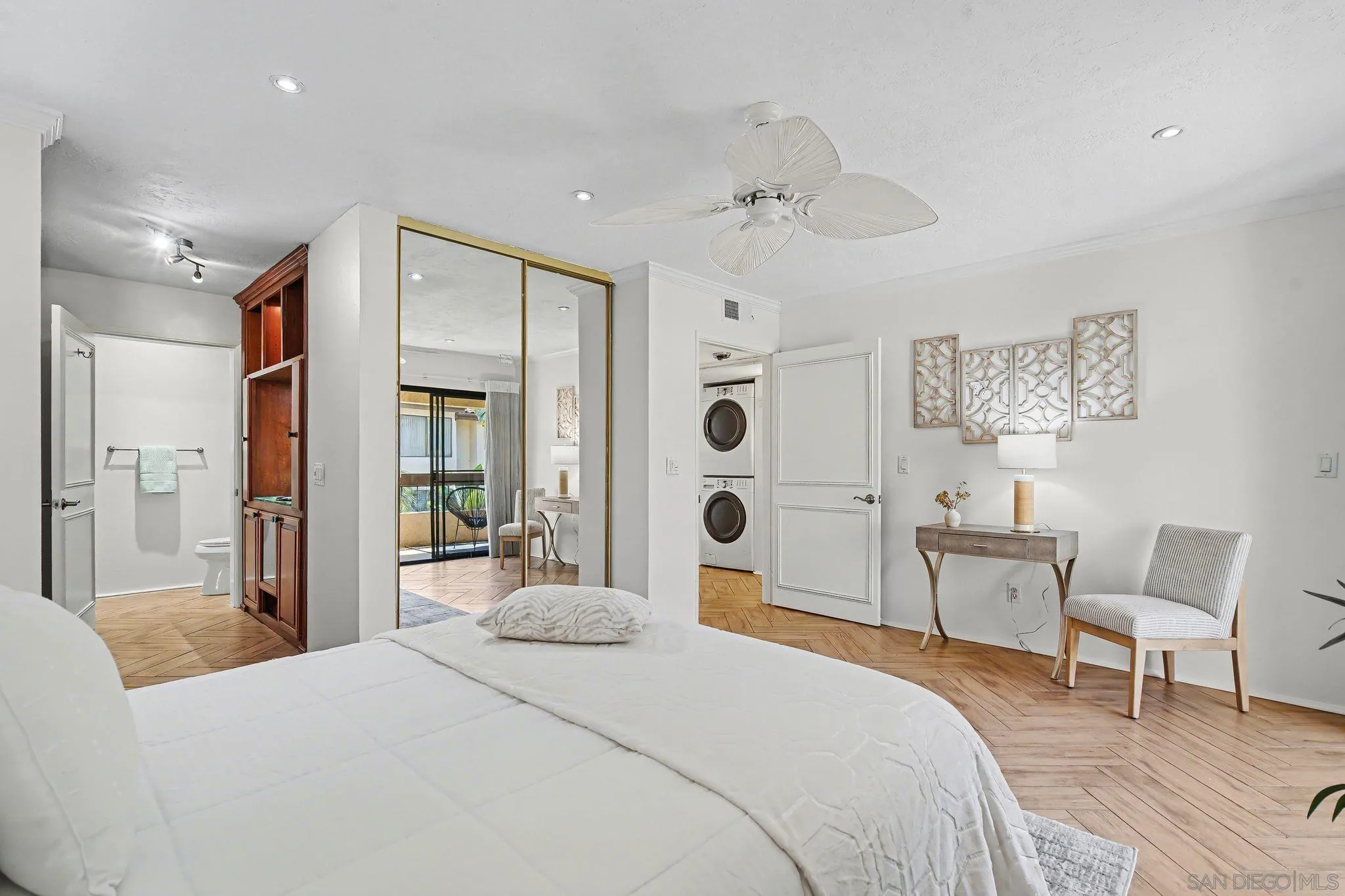 6757 Friars Rd Unit 21