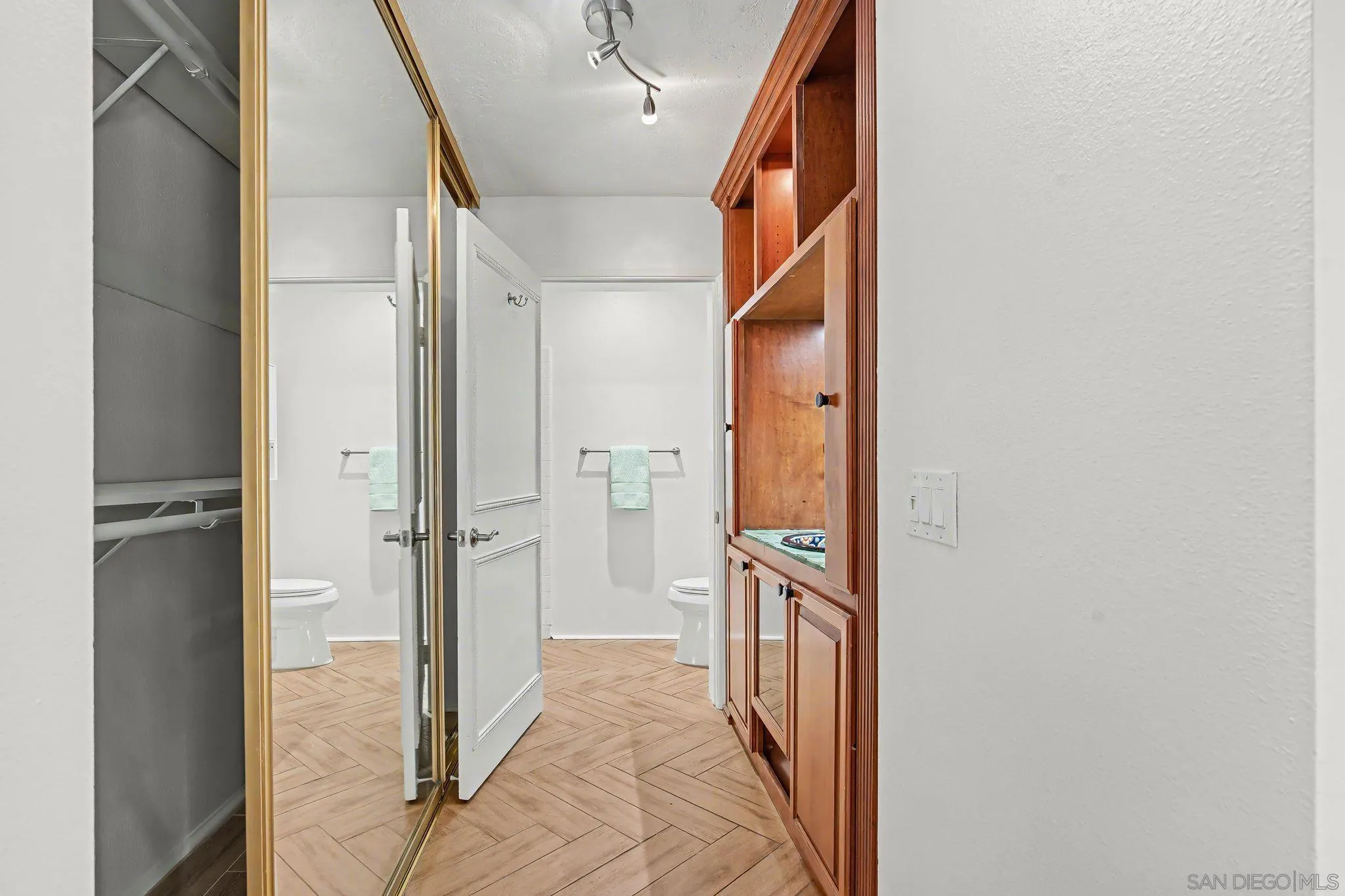 6757 Friars Rd Unit 21