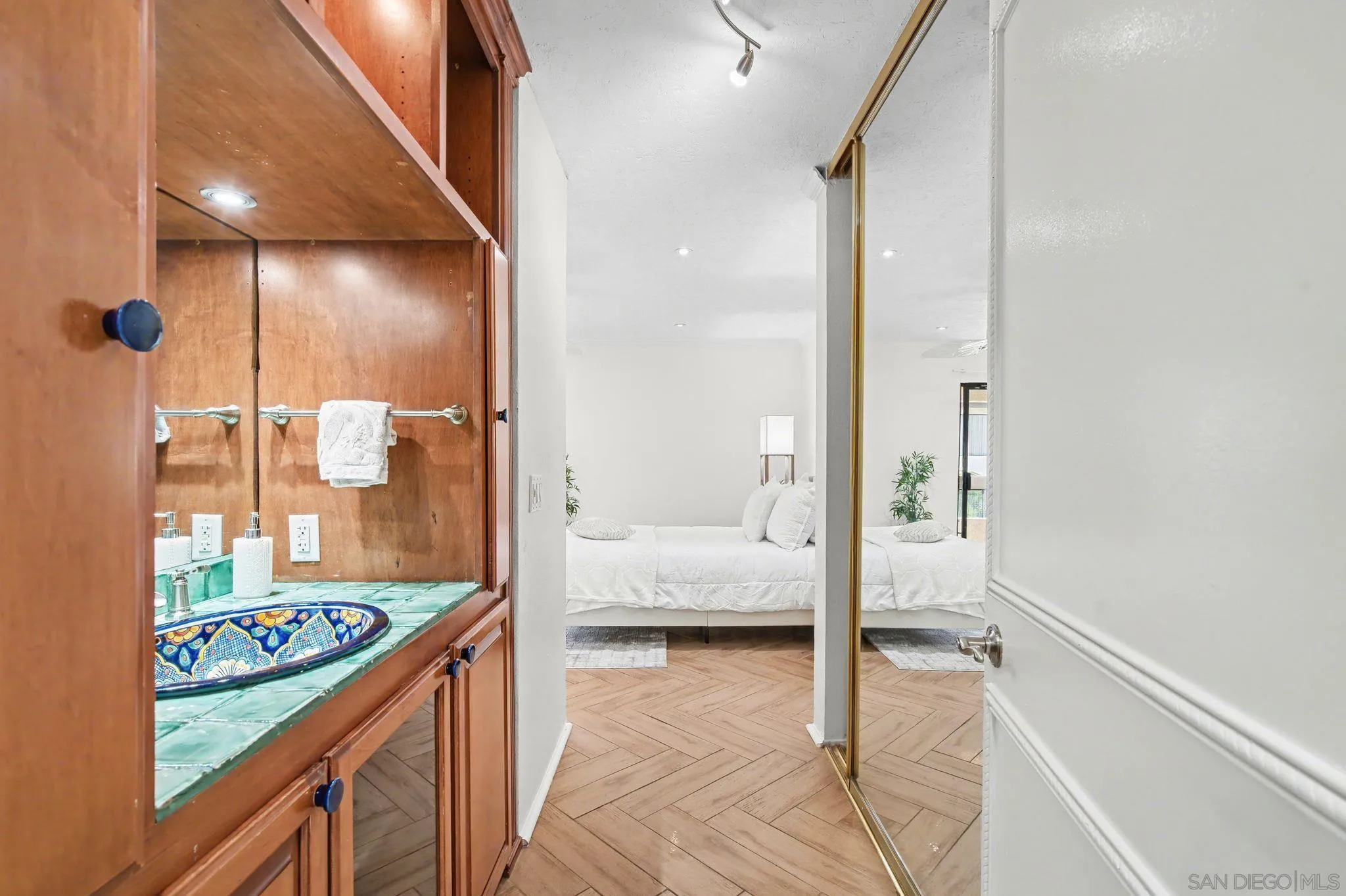 6757 Friars Rd Unit 21