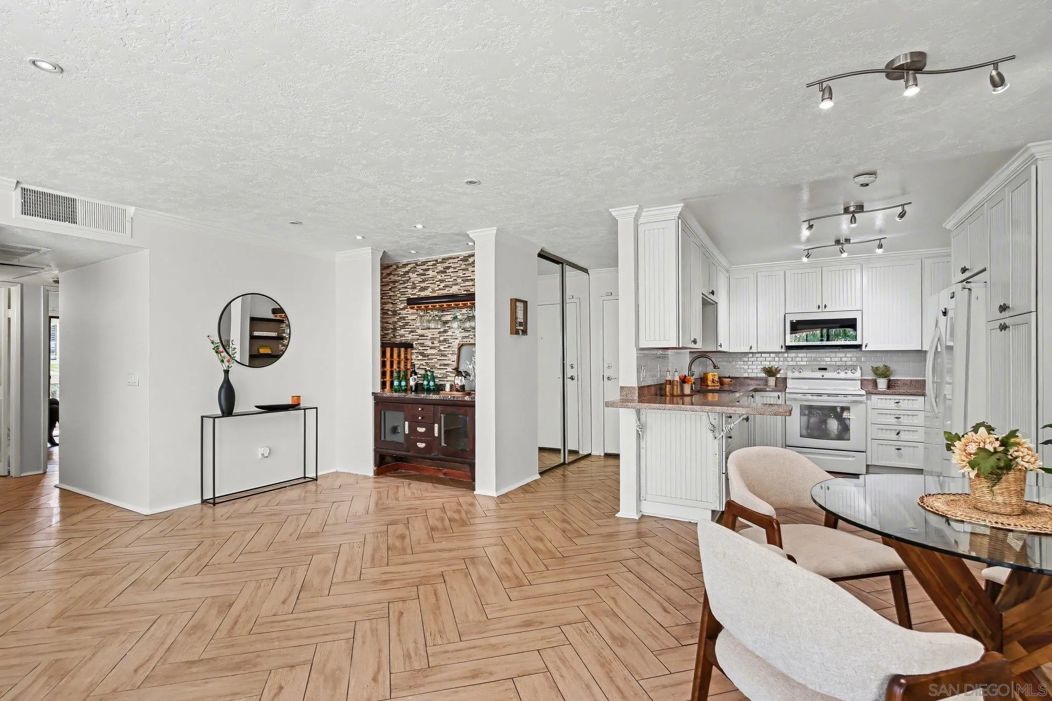 6757 Friars Rd Unit 21