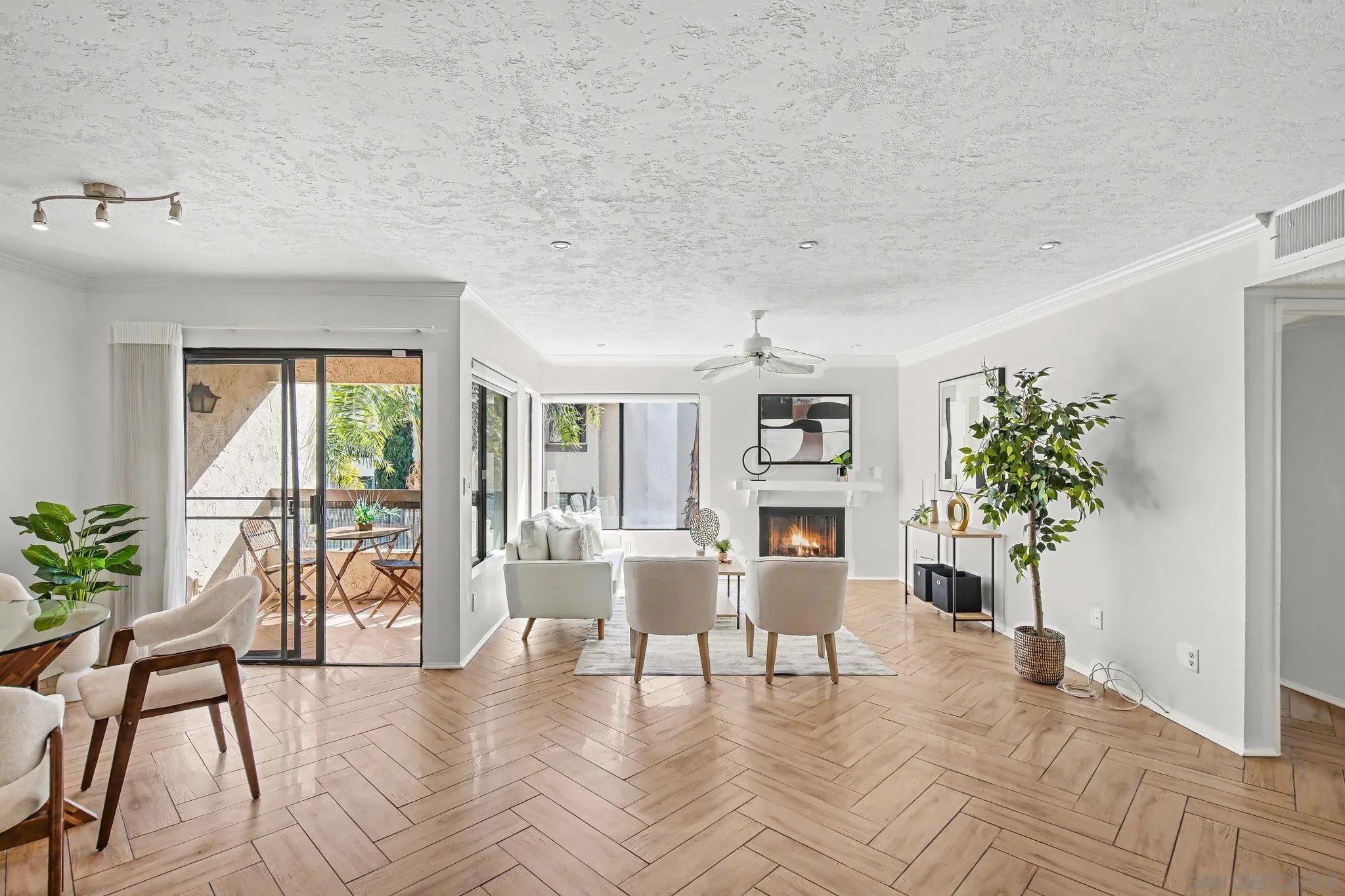 6757 Friars Rd Unit 21