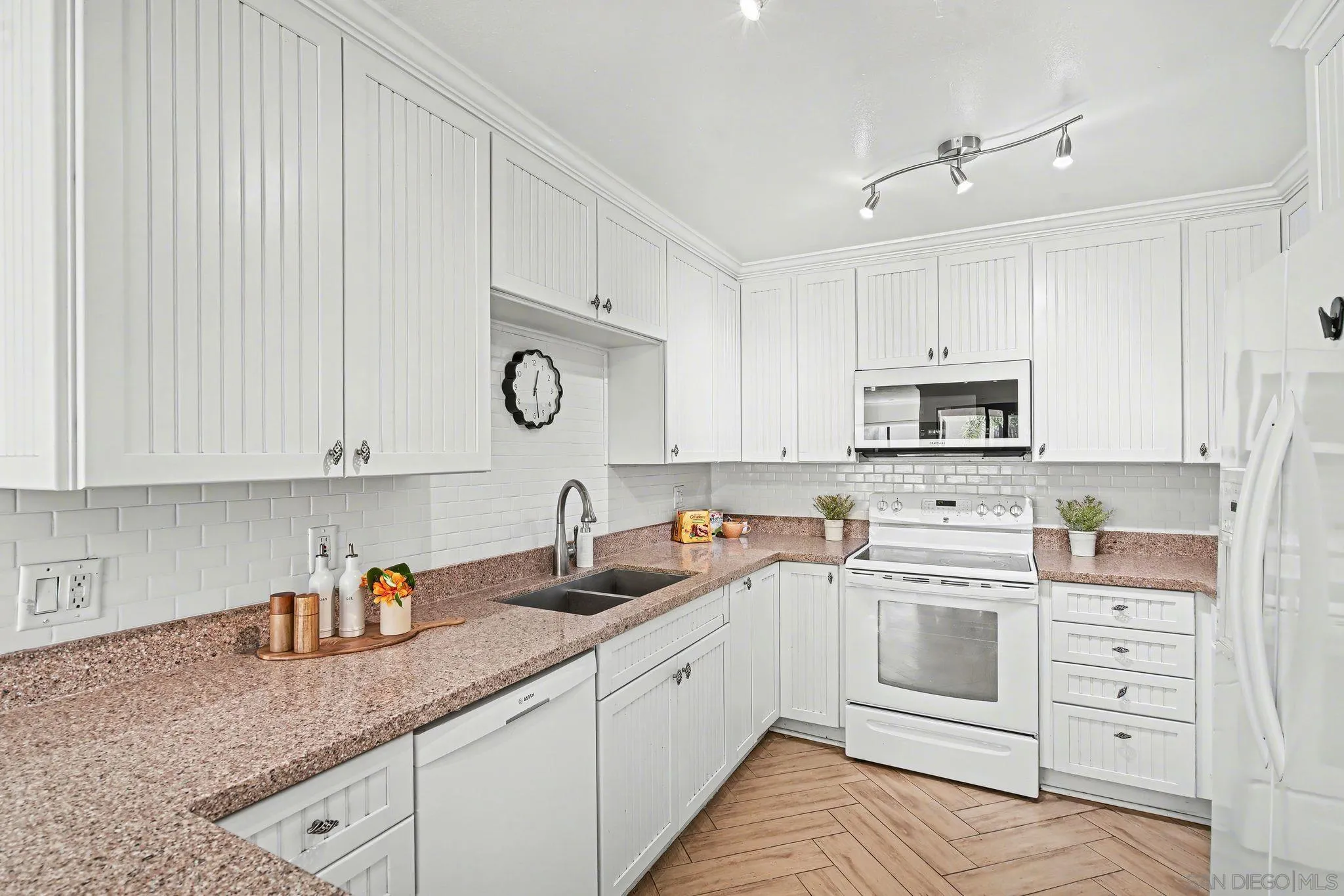 6757 Friars Rd Unit 21