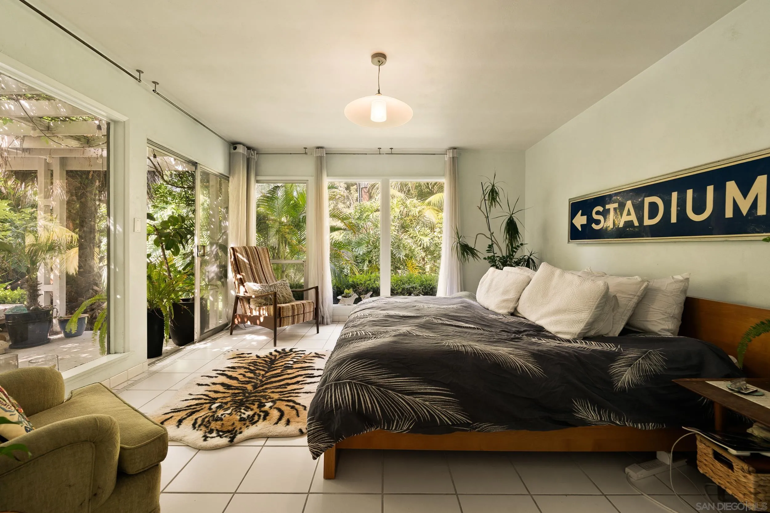 5920 La Jolla