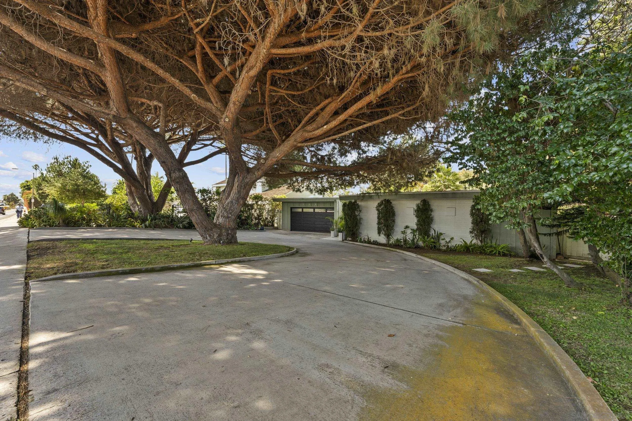 5920 La Jolla