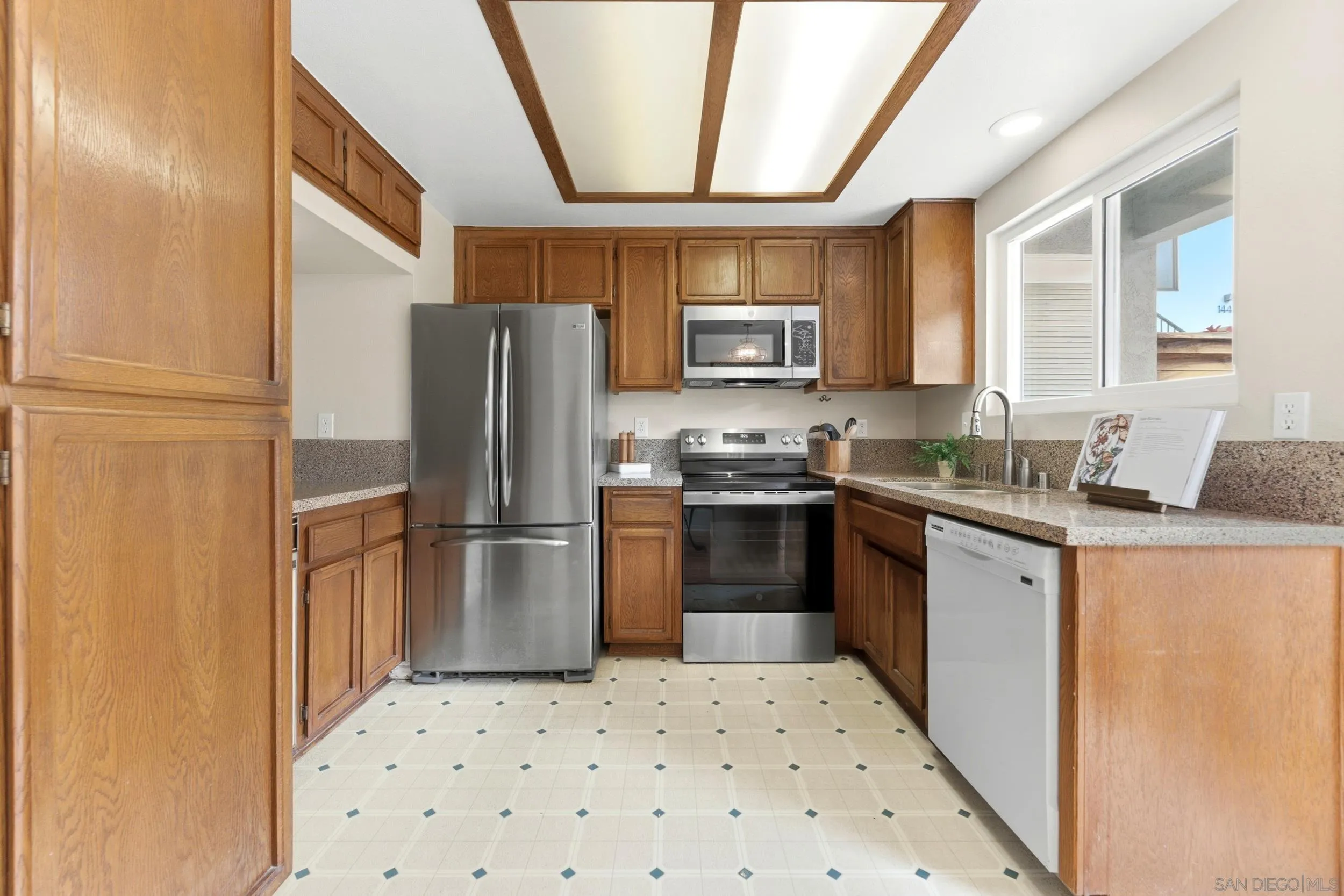 1442 Essex Unit 4