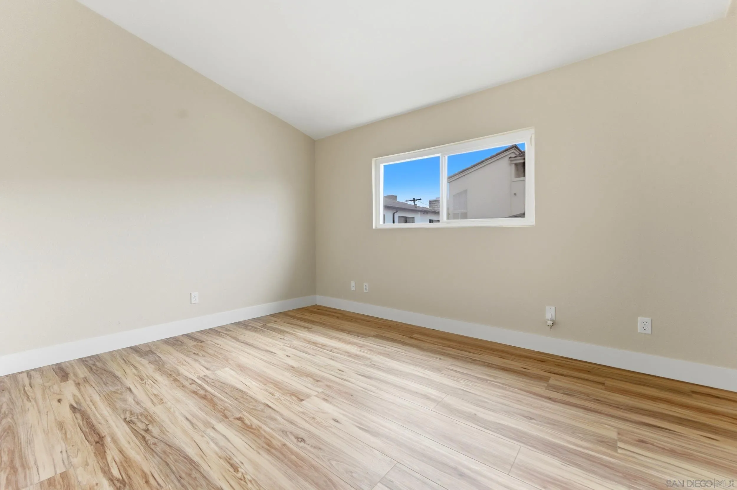 1442 Essex Unit 4