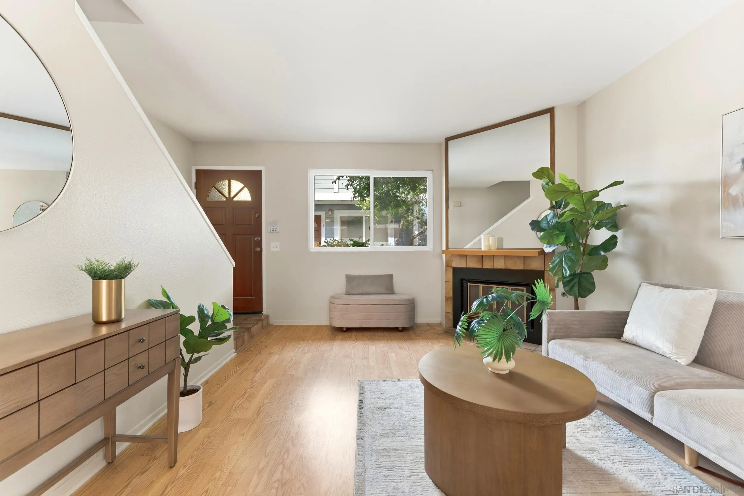 1442 Essex Unit 4