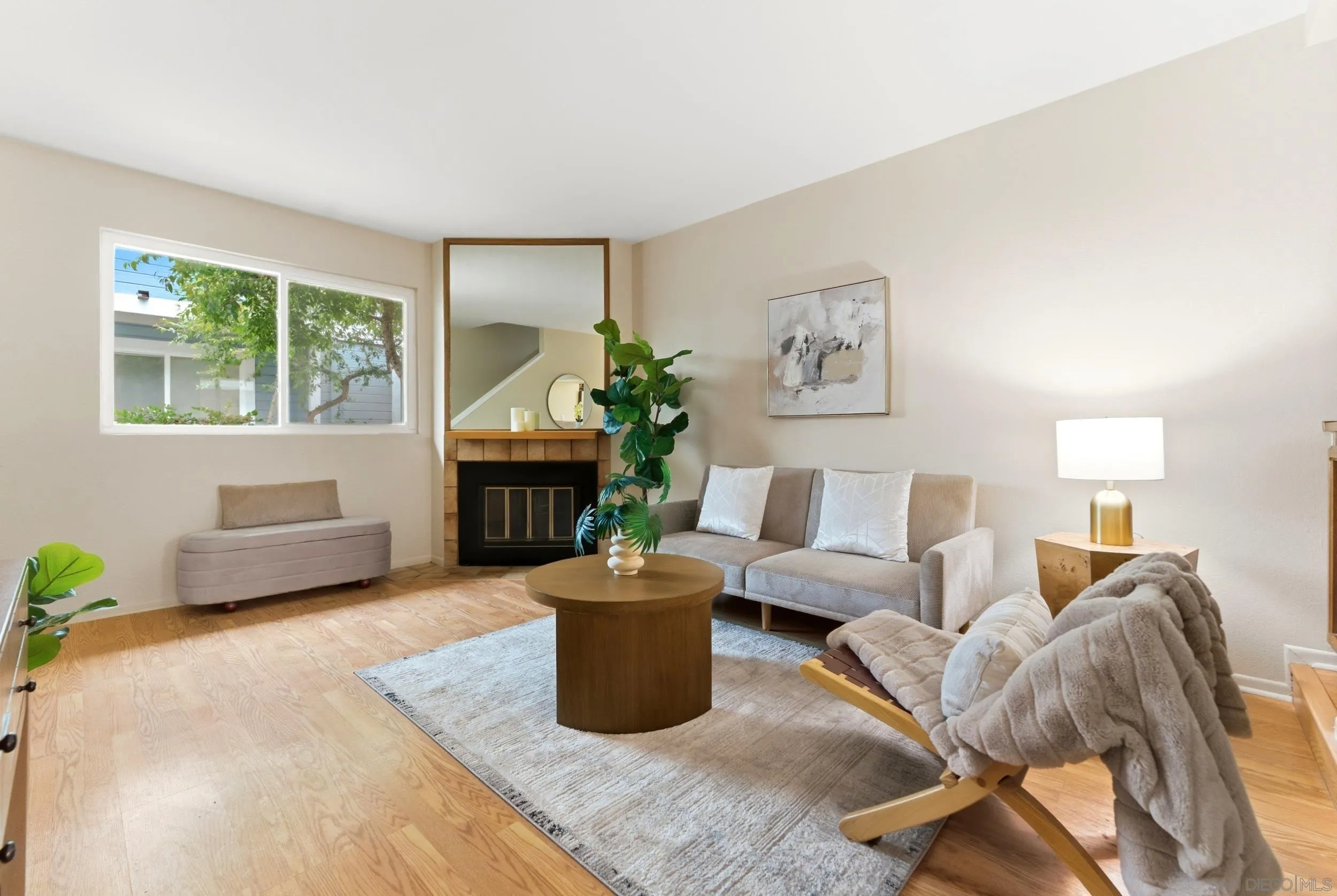 1442 Essex Unit 4