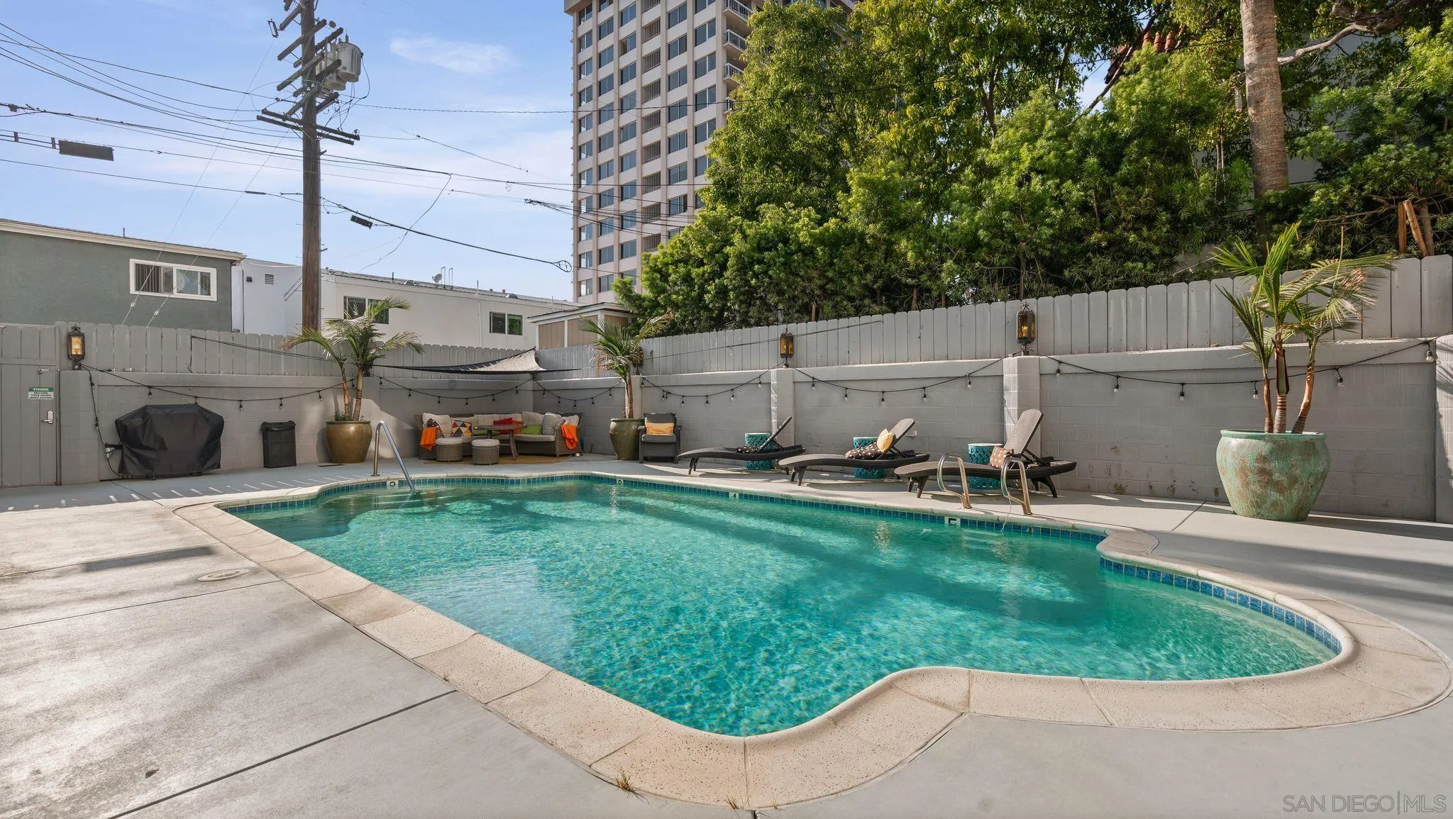 140 Walnut Unit 2f