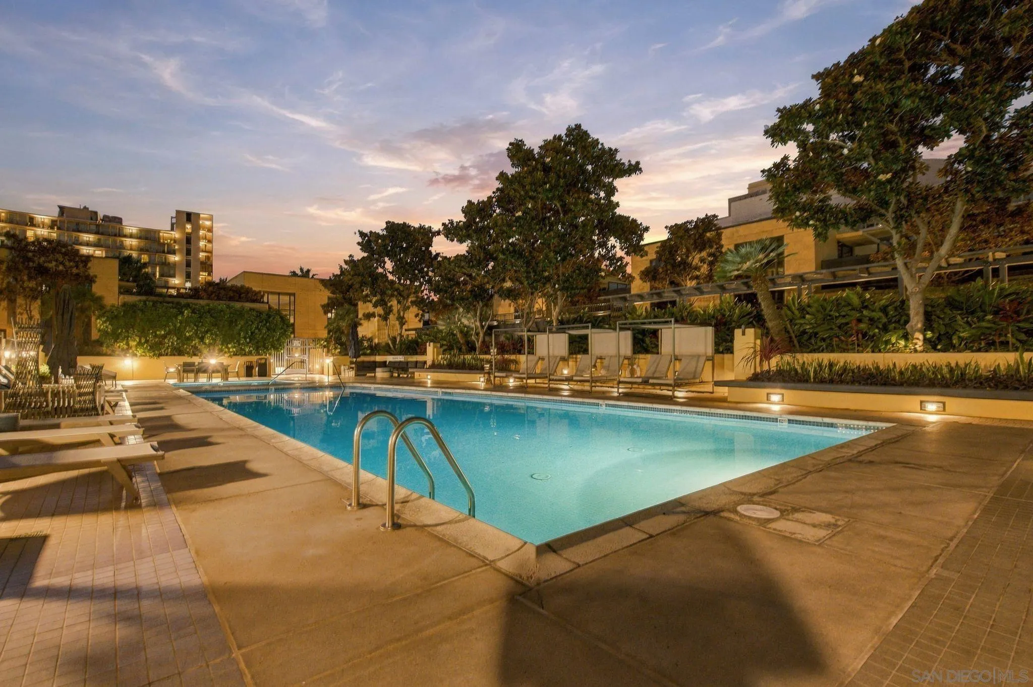 1325 Pacific Unit 2707