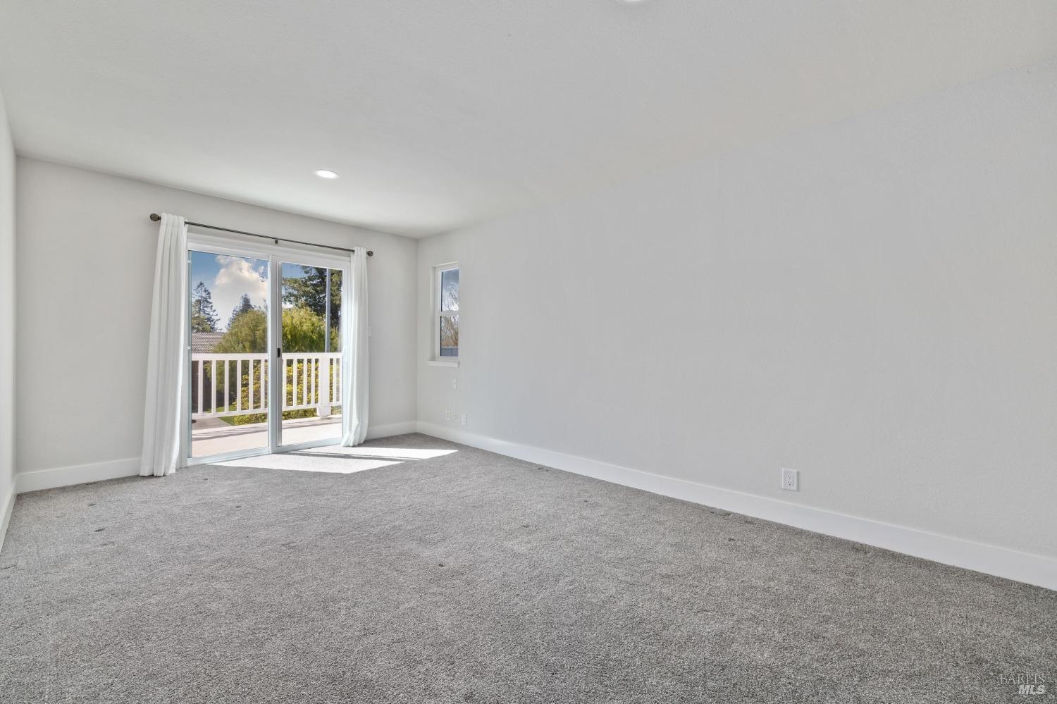 4463 Hollingsworth Cir