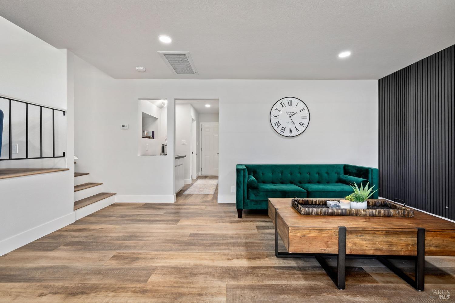 4463 Hollingsworth Cir