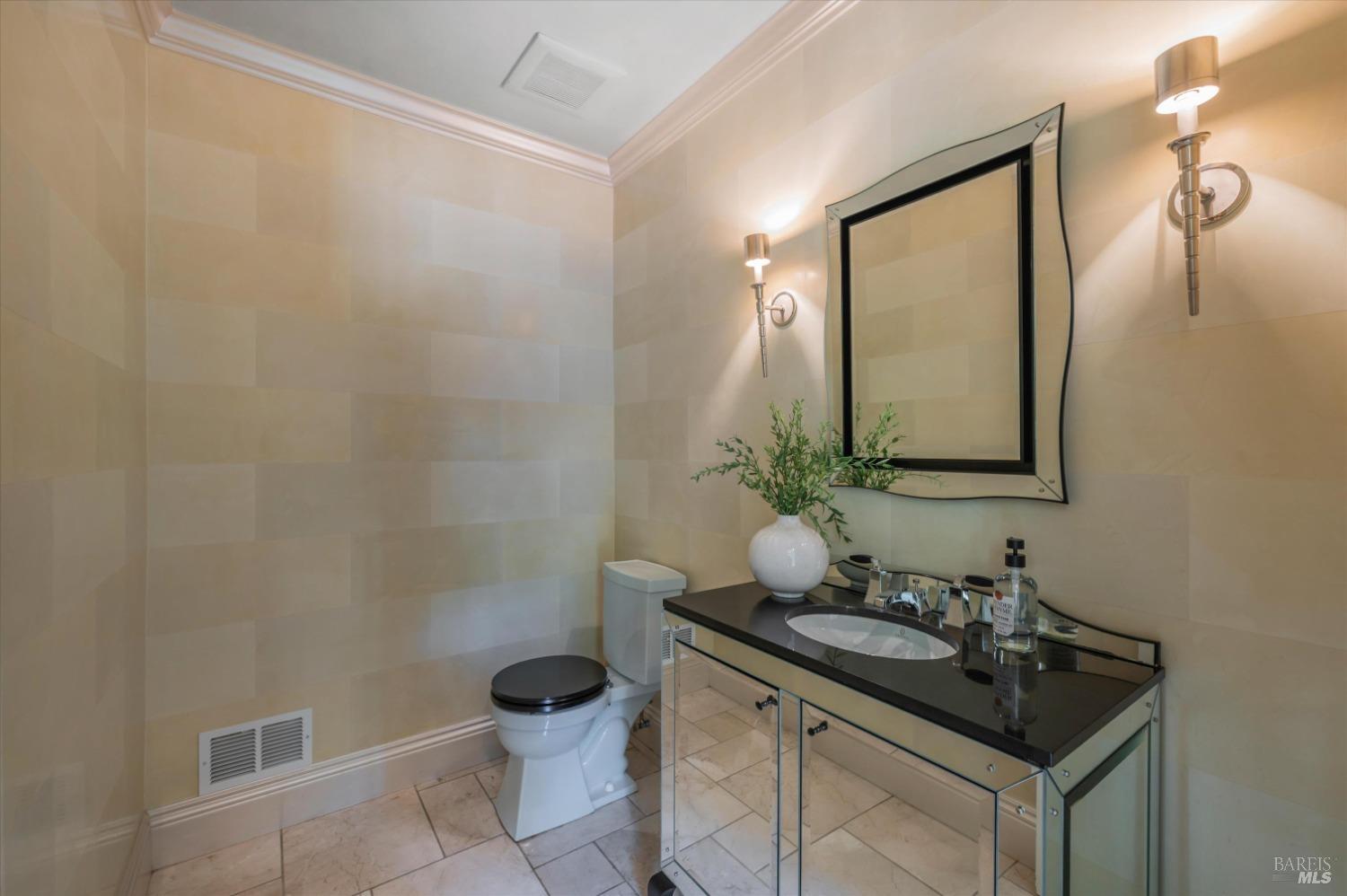 110 Mountain View Ave