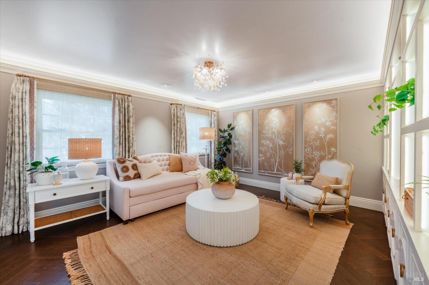 110 Mountain View Ave