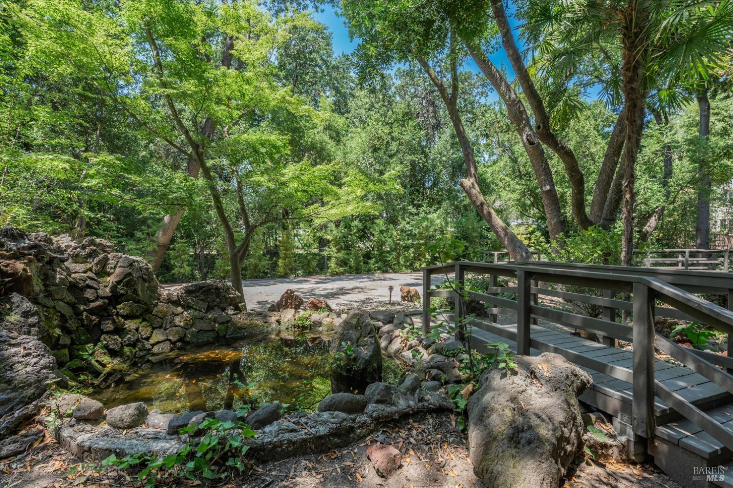 110 Mountain View Ave