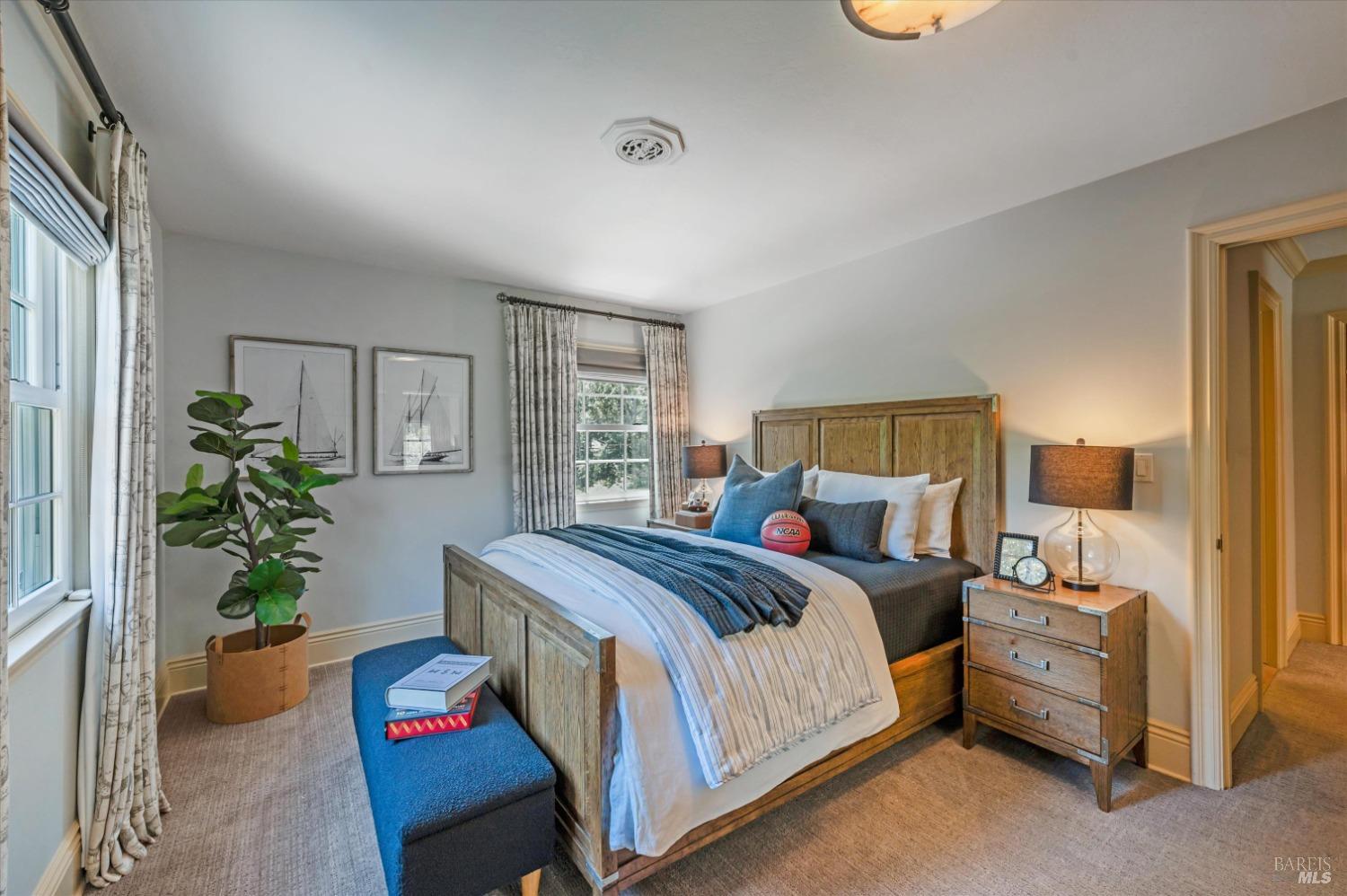 110 Mountain View Ave