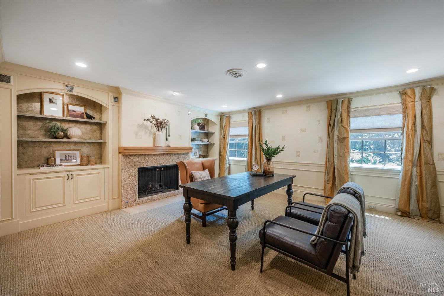 110 Mountain View Ave