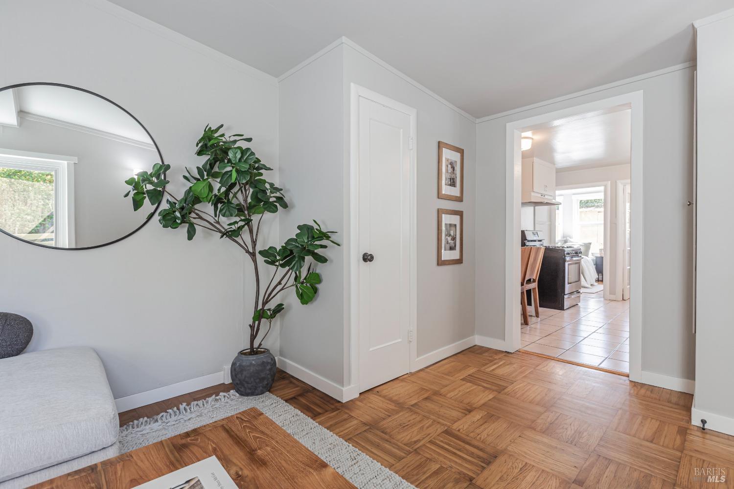 331-335 Richardson Way