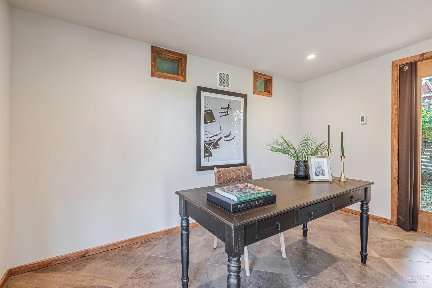 331-335 Richardson Way