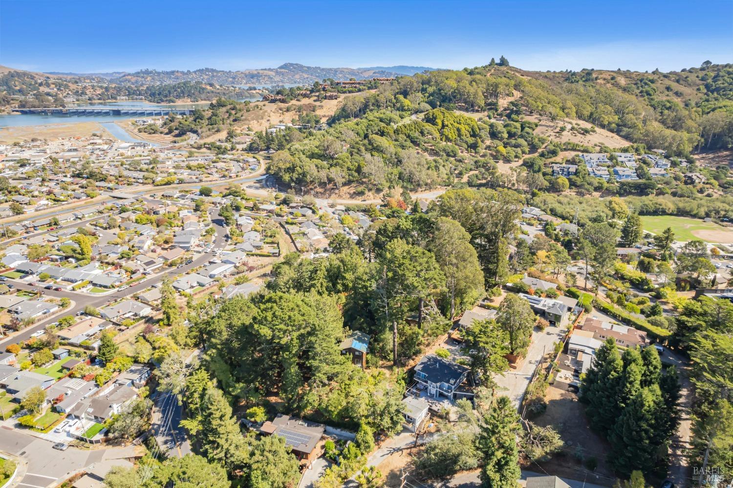 331-335 Richardson Way