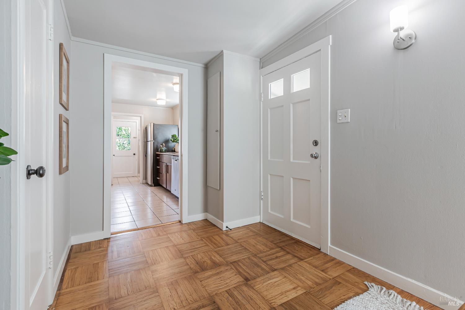 331-335 Richardson Way