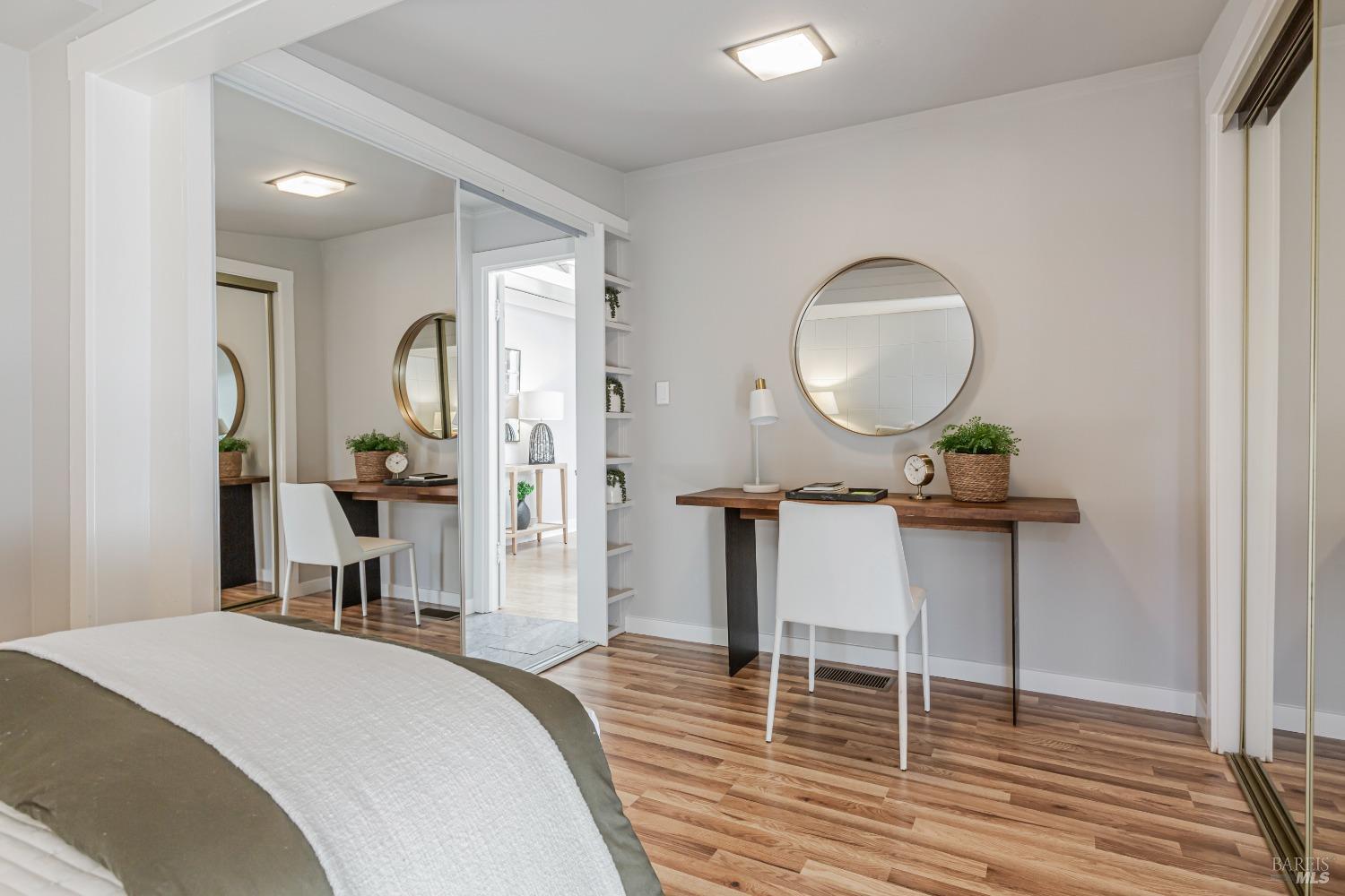 331-335 Richardson Way