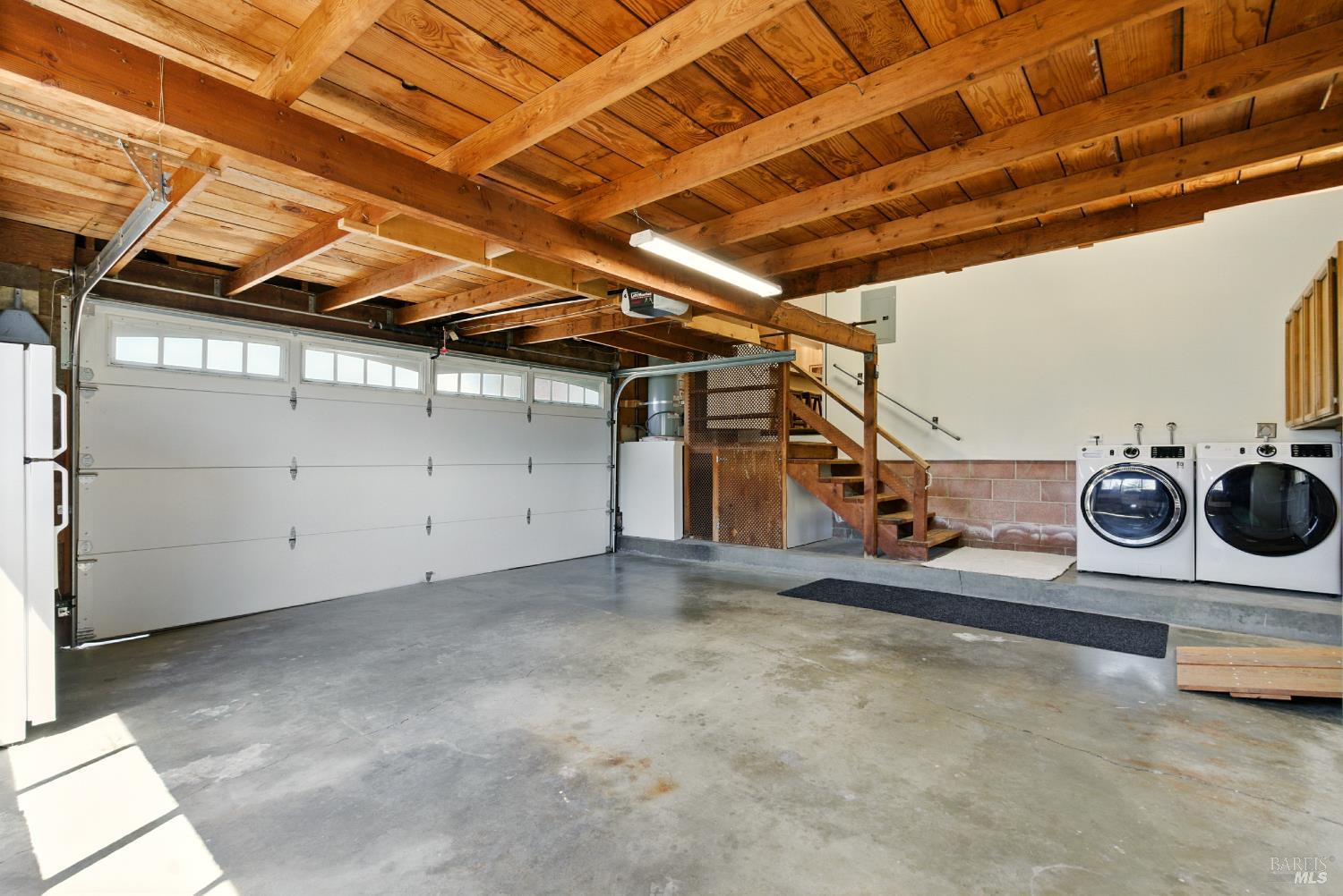 7 Arlene Ct