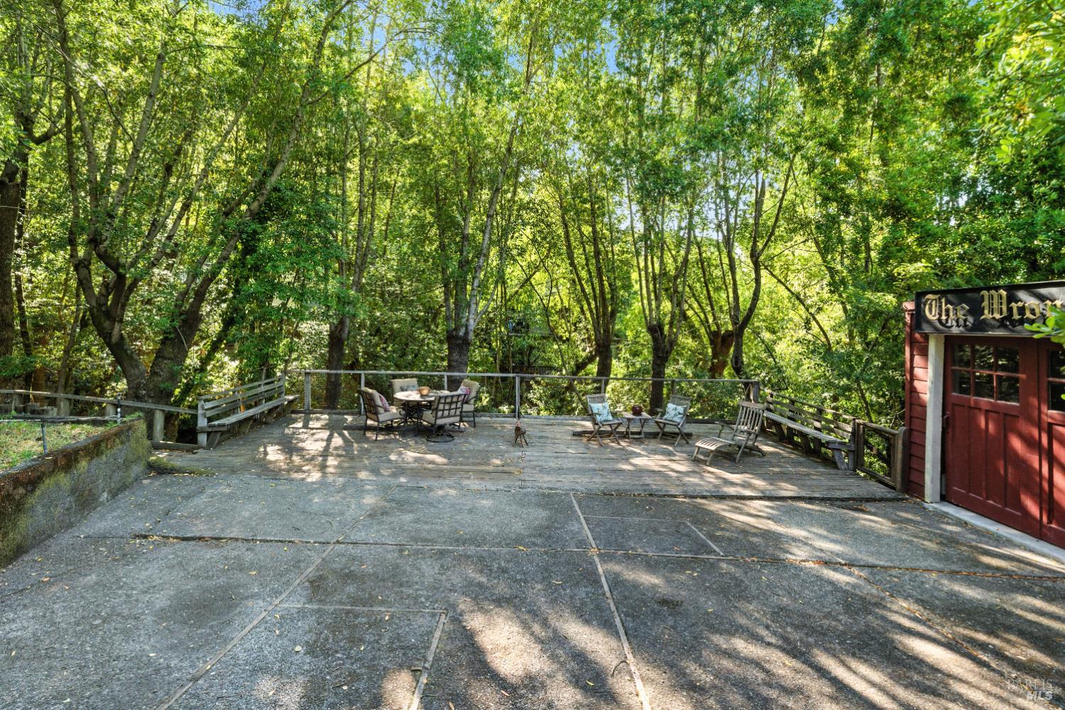 150 Bungalow Ave