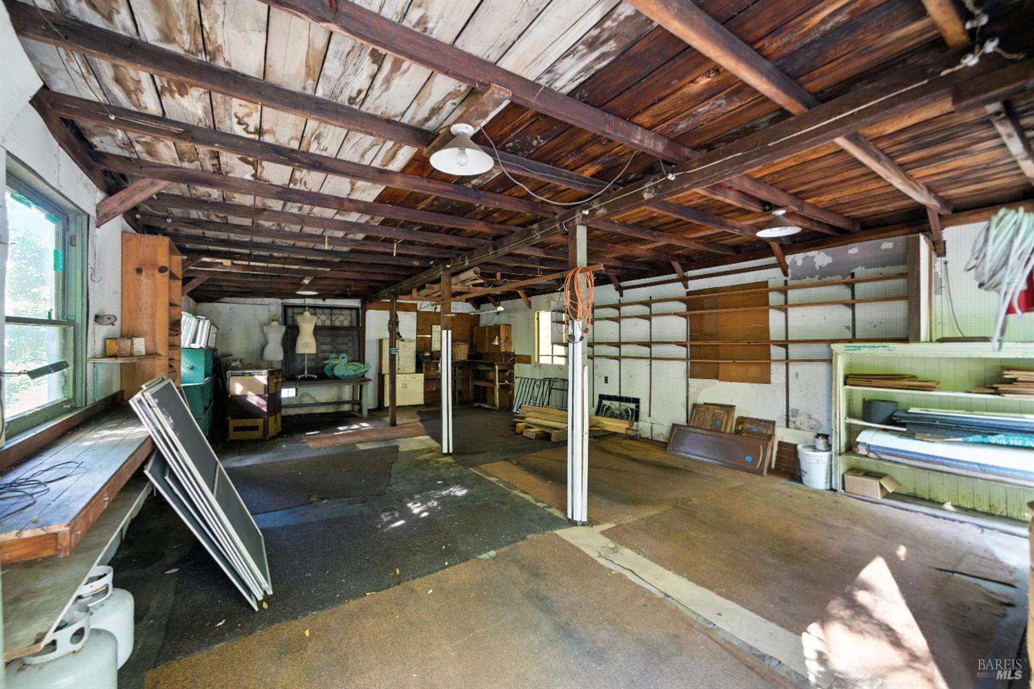 150 Bungalow Ave