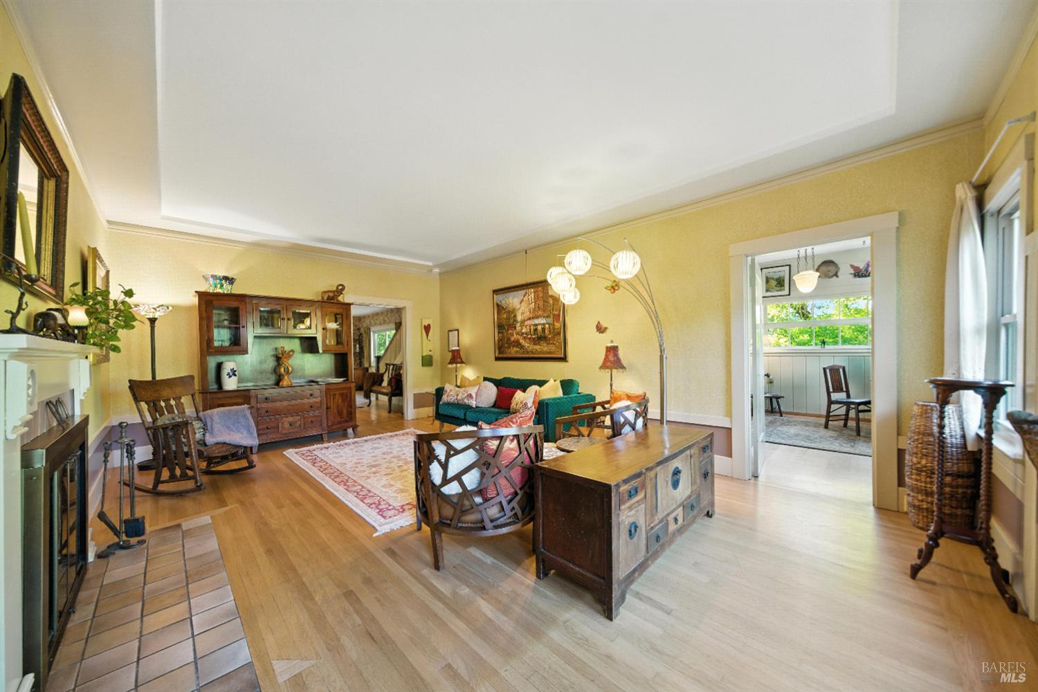 150 Bungalow Ave
