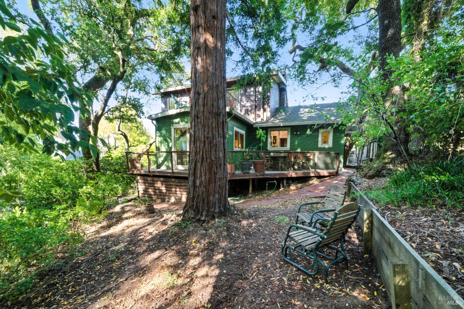 150 Bungalow Ave
